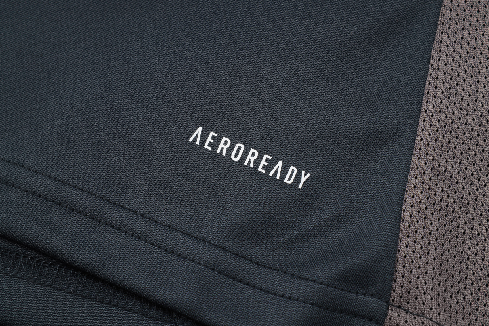 2024/2025 Real Madrid Grey Adult Half Zip Training Kit (Adult Kit)