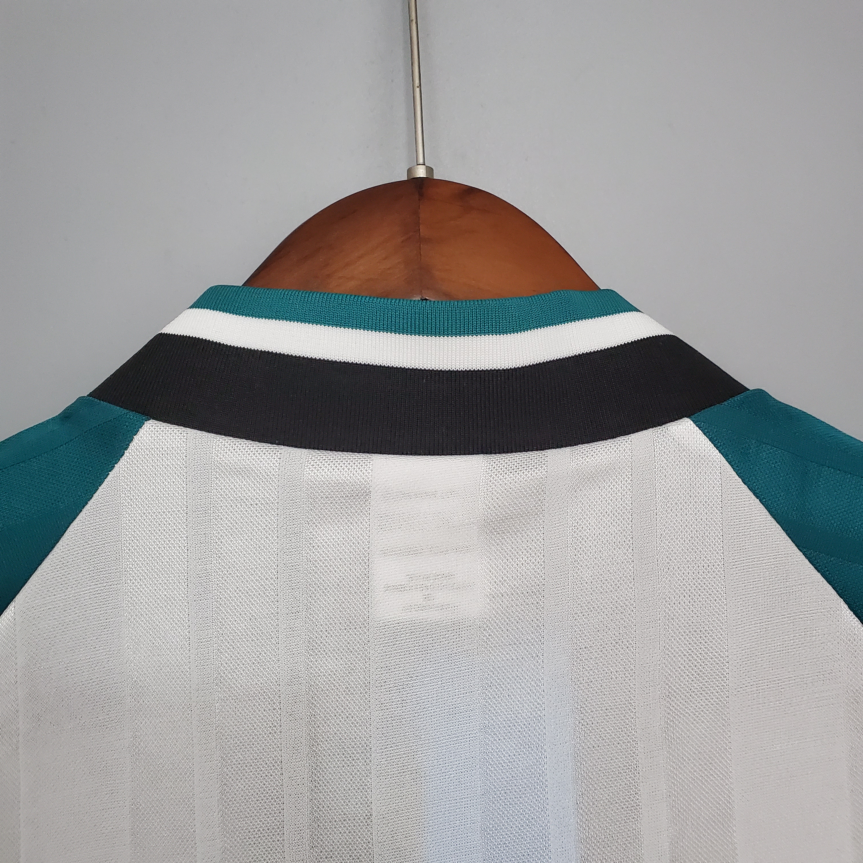 1993/1995 Liverpool Retro Away Football Shirt