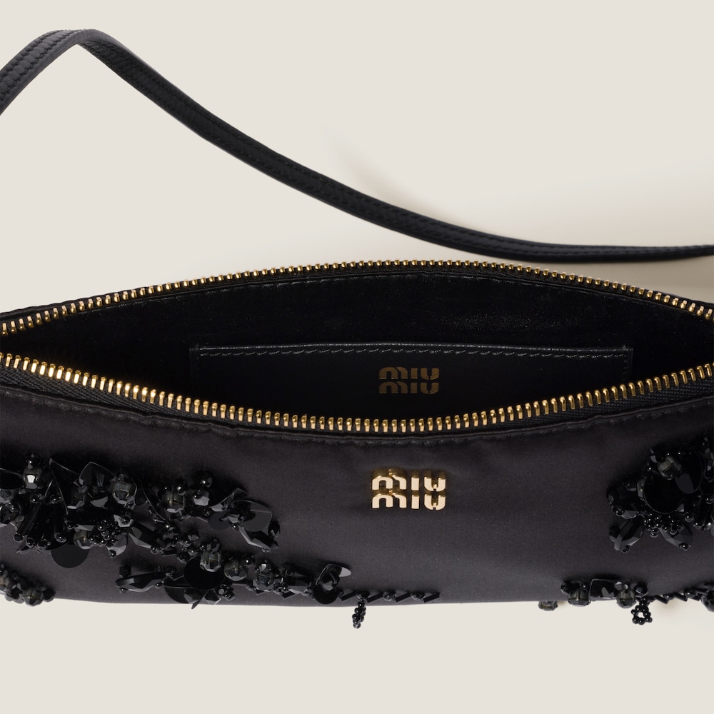 Duchesse mini pouch with embroidery