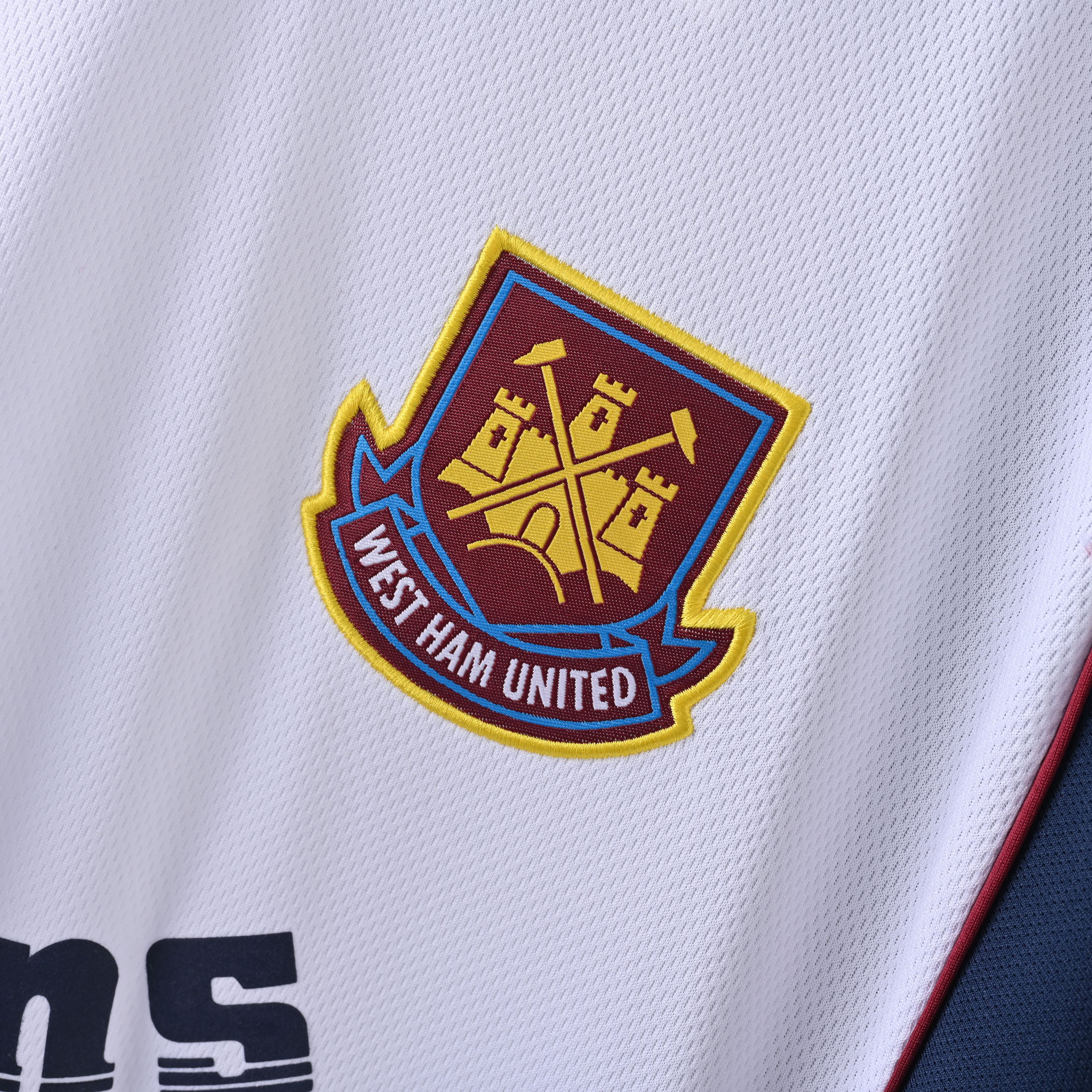 1999/2000 West Ham United Away Retro Football Shirt