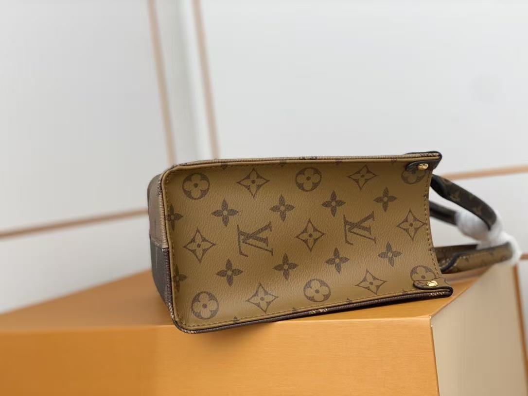 Louis Vuitton Onthego Bag