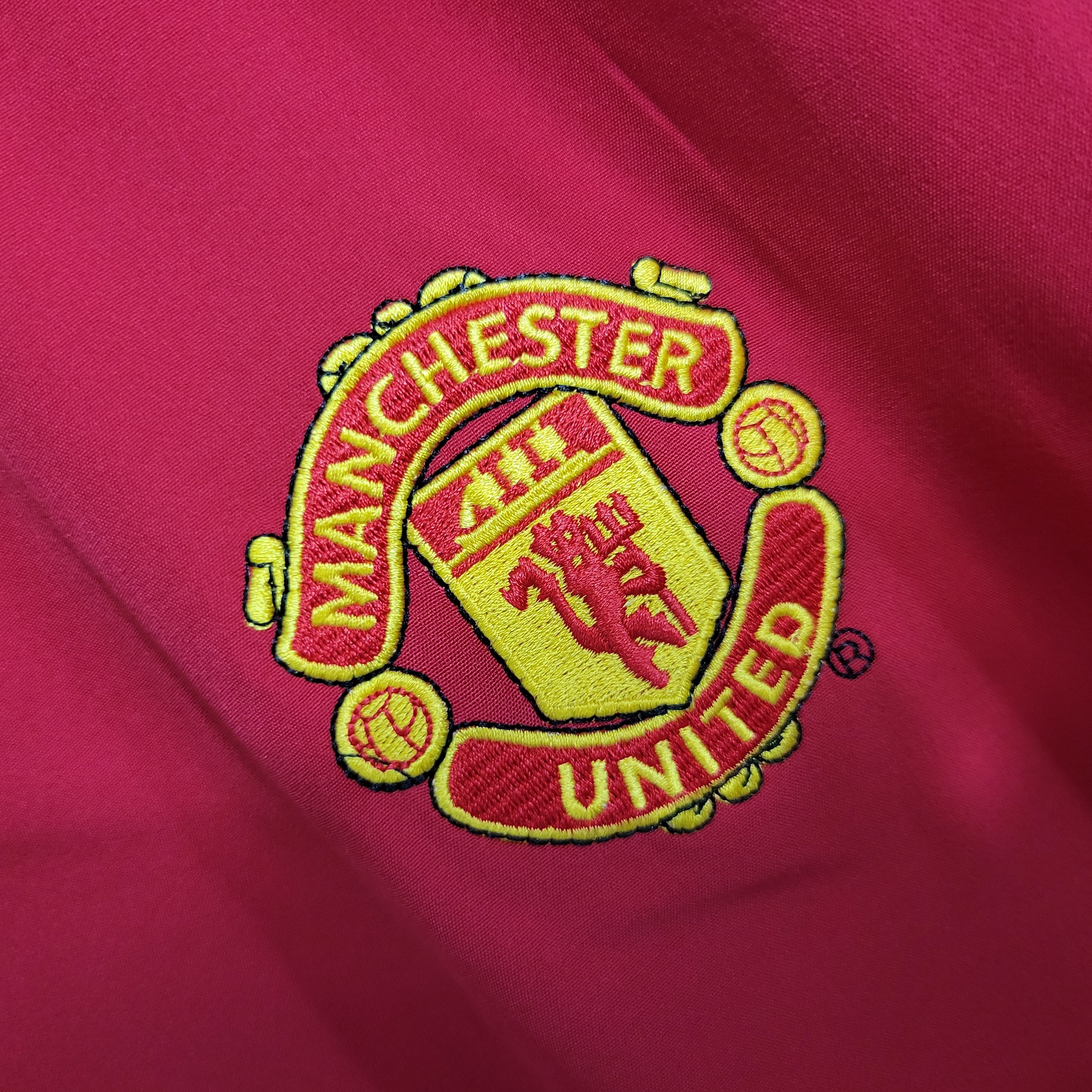 02/04 Manchester United home long sleeved retro football jersey