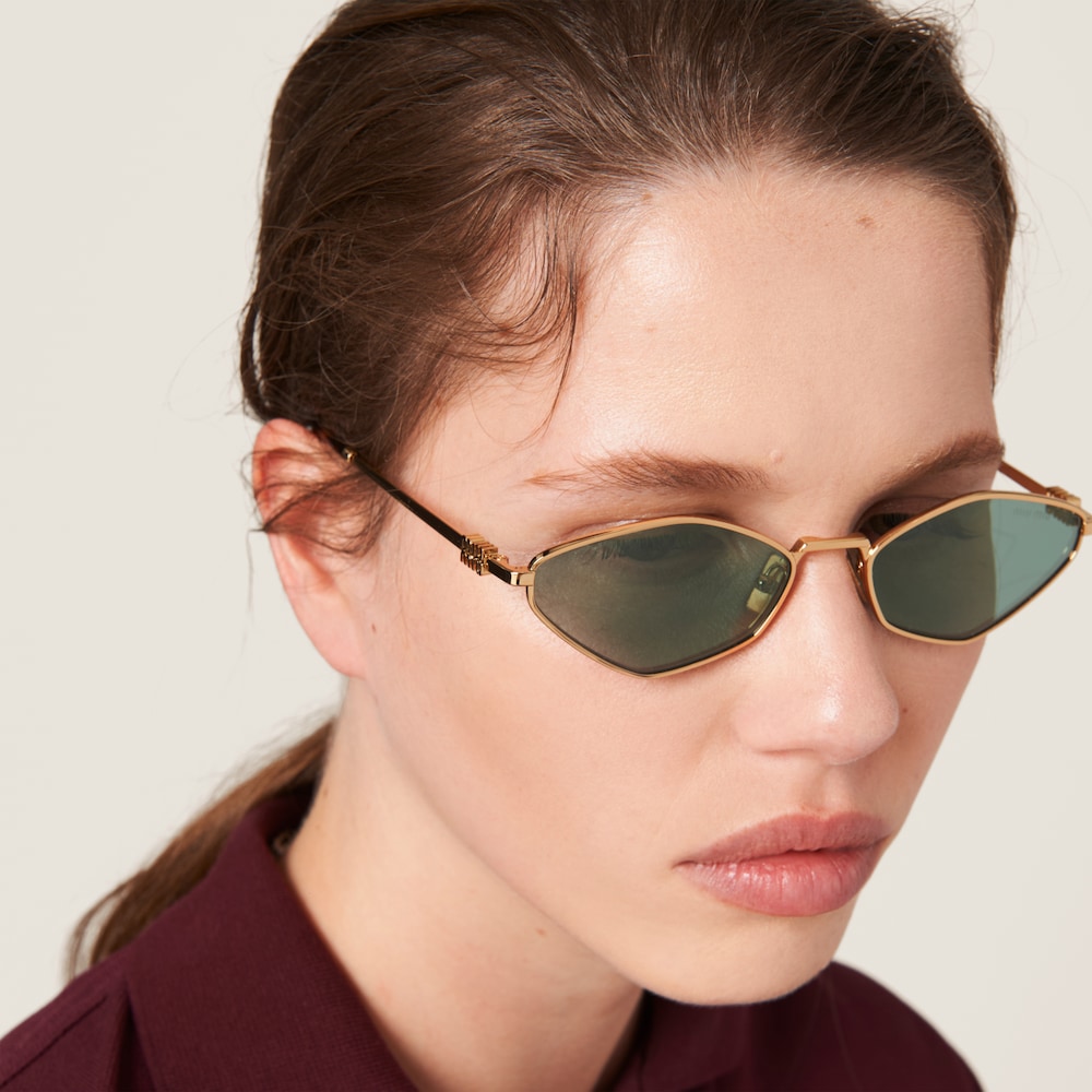 Miu Miu Logo sunglasses