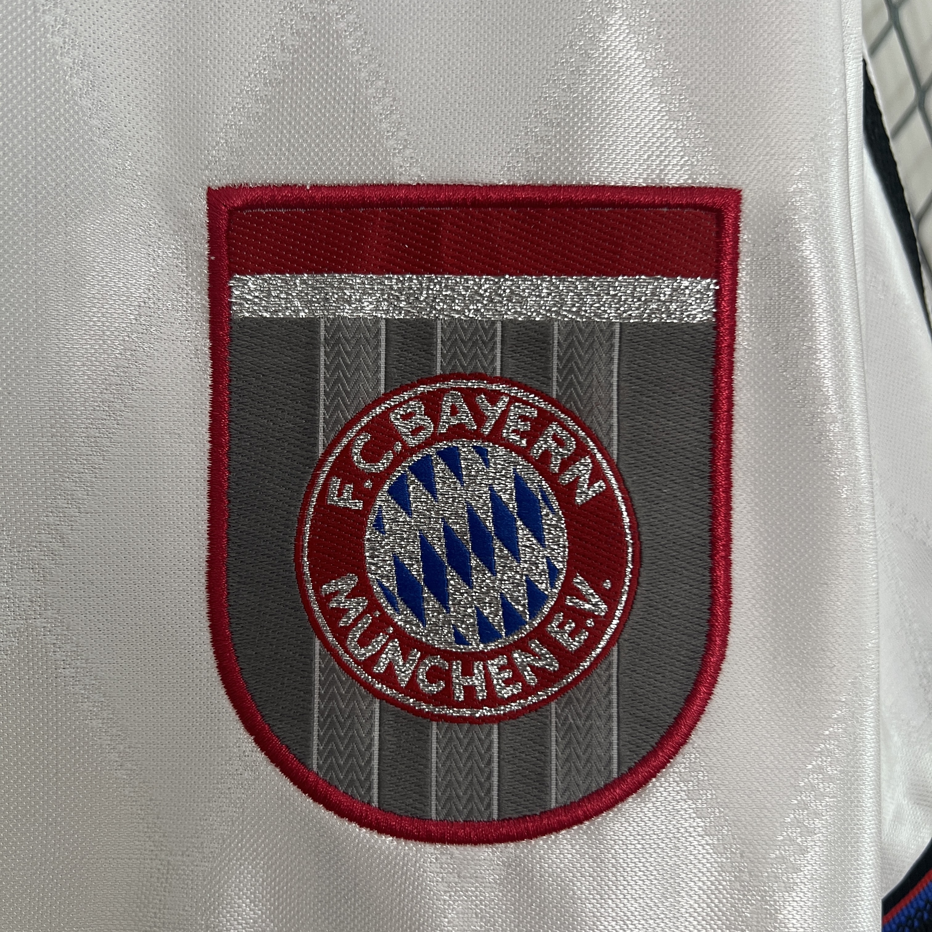 1996/1998 Bayern Munich Away Retro Football Shirt