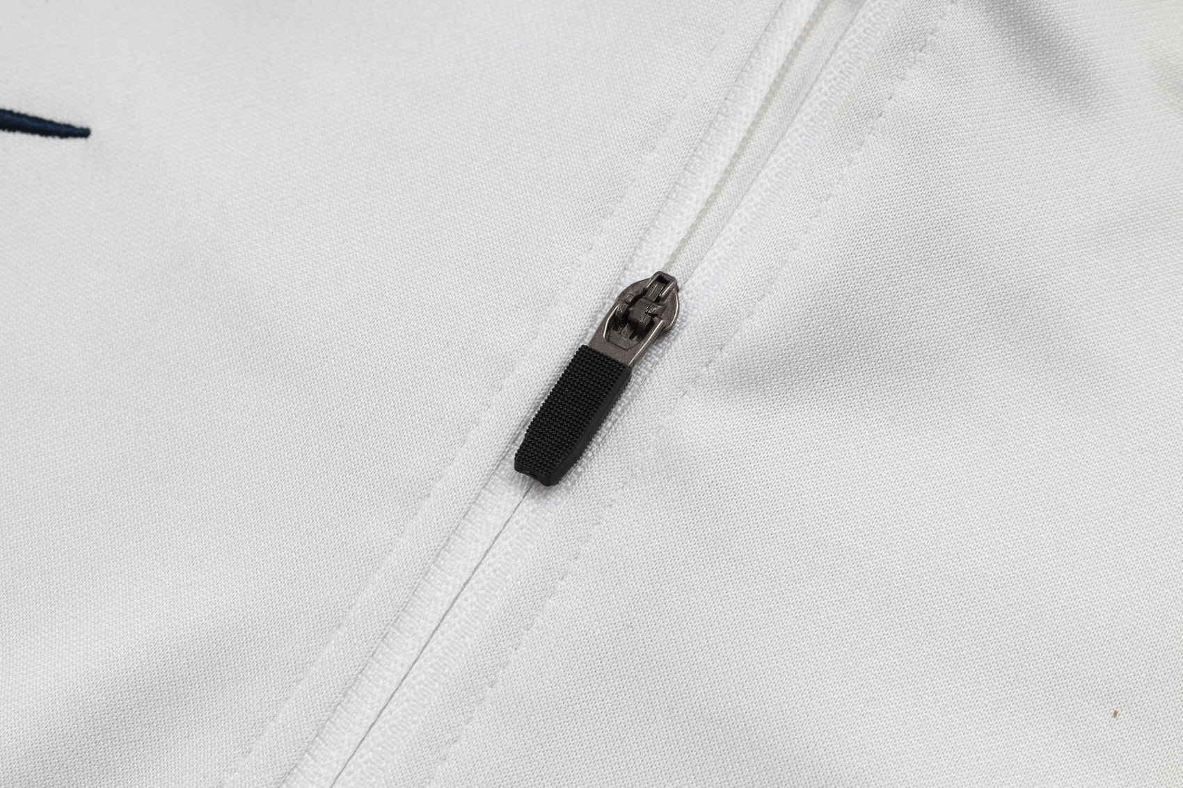 2025/2026 Inter Milan Creamy White Adult Half Zip Training Suit (Adult Kit)