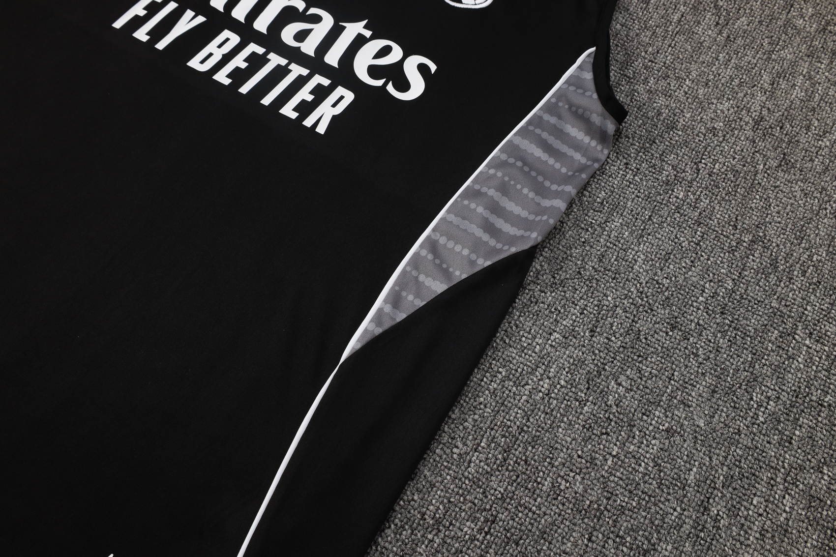 2025/2026 Real Madrid black adult vest training suit (Adult Kit)