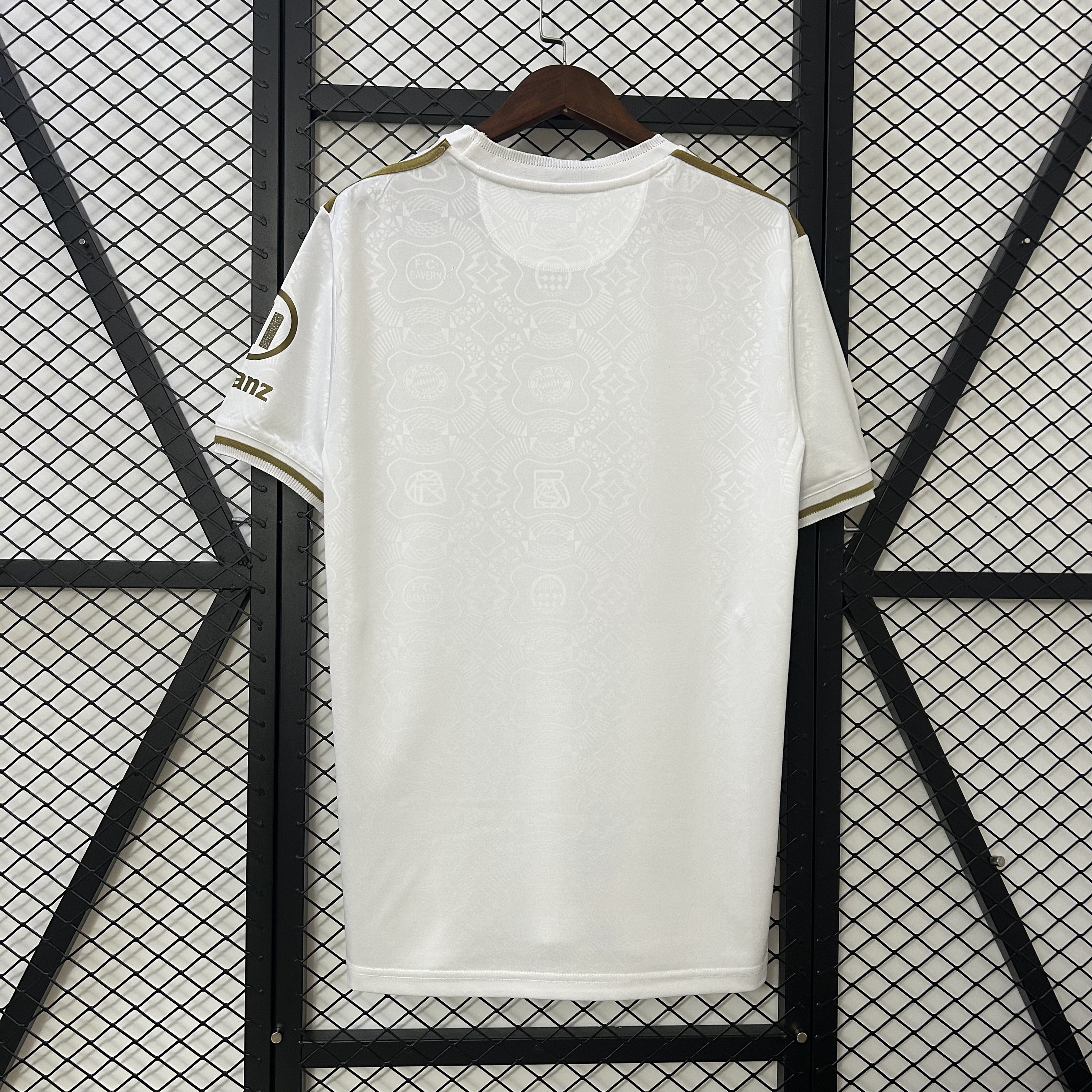 2025/2026 FC Bayern Munich 125th Anniversary Football Shirt (Fan Edition)