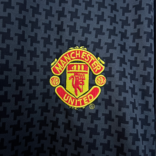 03/05  Manchester United  Away Retro football  soccer  jersey