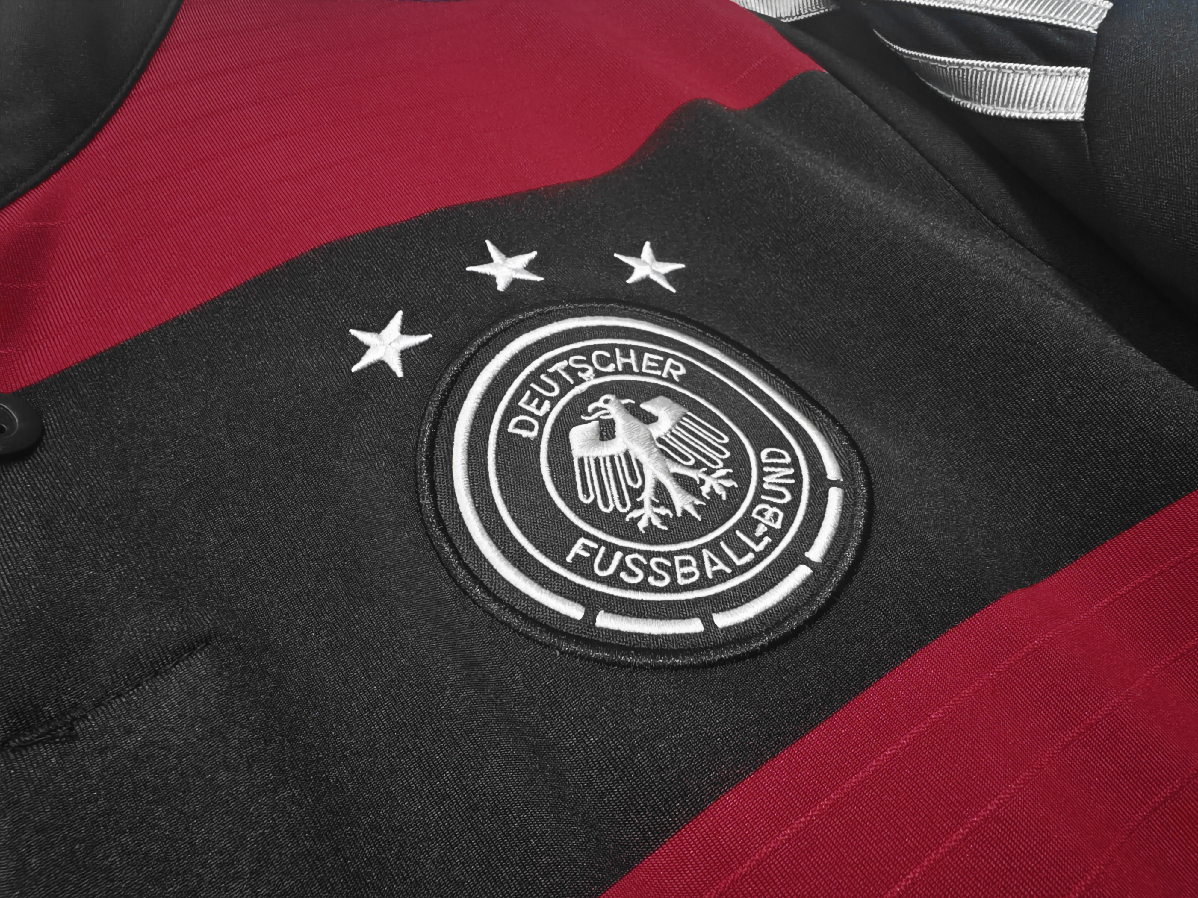 2014 Germany Away Retro Football Shirt
