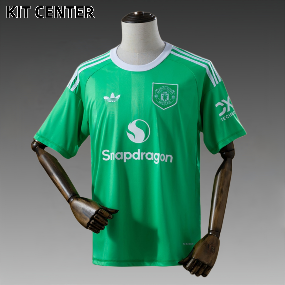 2026 Manchester United goalkeeper   Football Shirt (Fans Edition)