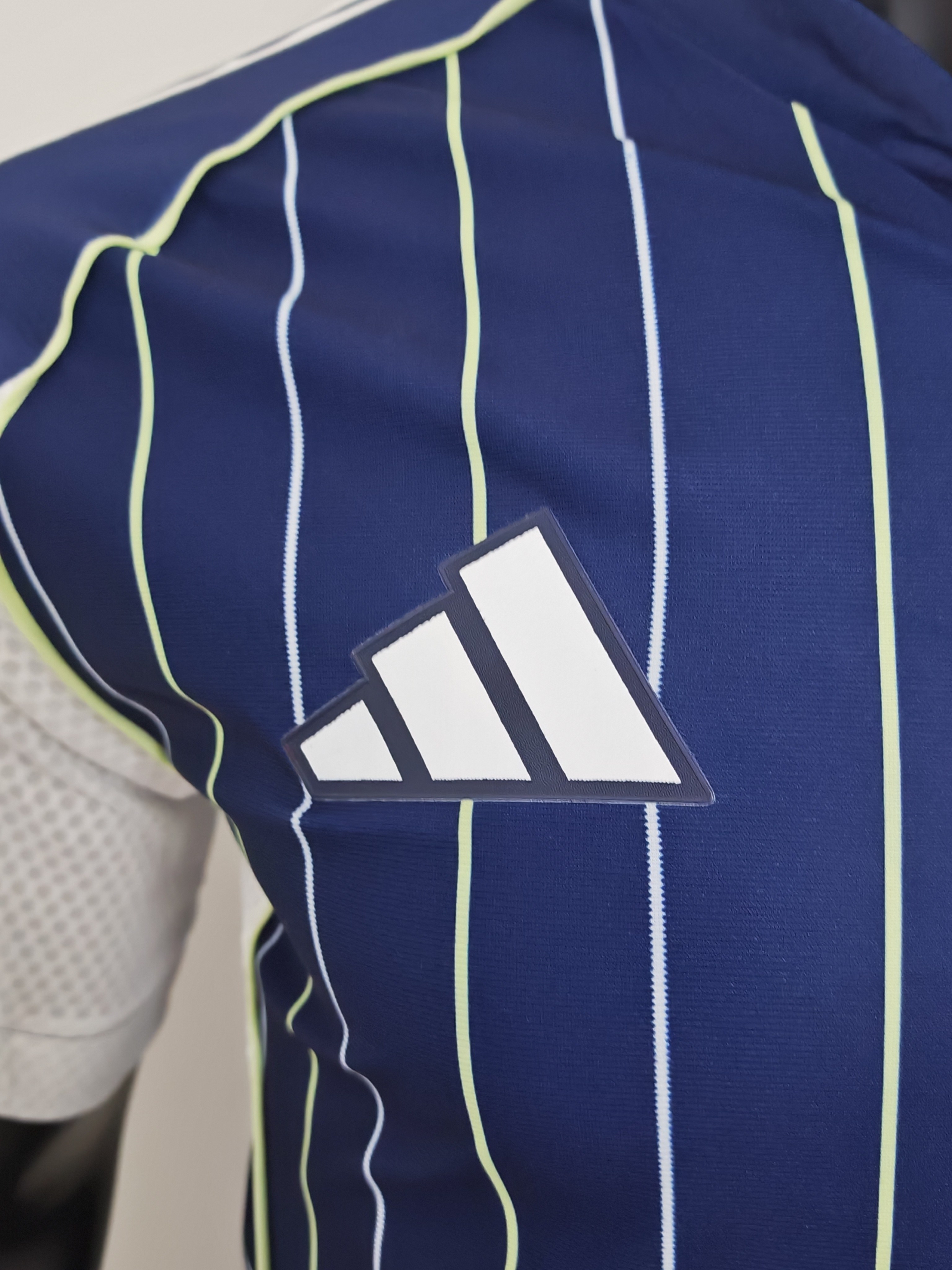 2025/2026 Real Madrid Casual Baseball Style Football Shirt (Player Edition）