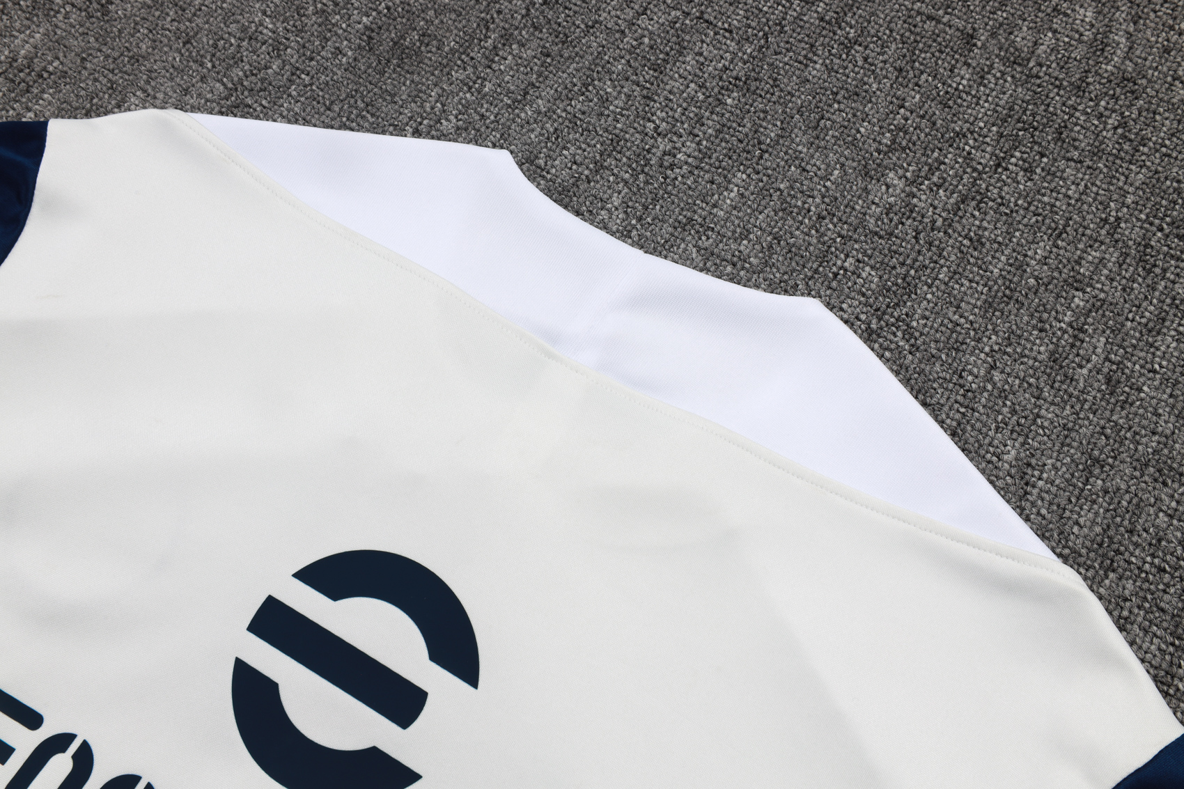 2025/2026 Inter Milan Creamy White Adult Half Zip Training Suit (Adult Kit)