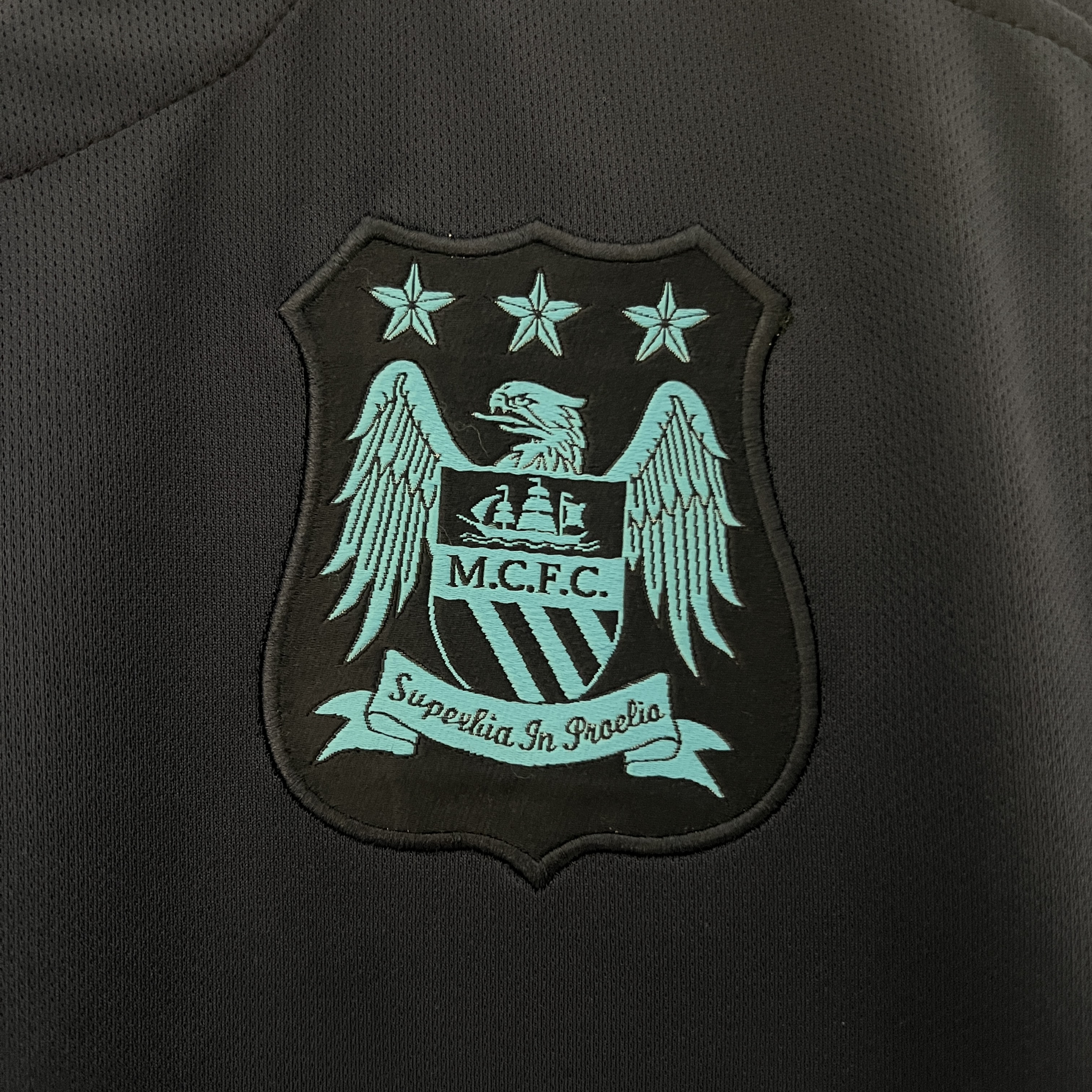 2015/2016 Manchester City Retro Away Football Shirt