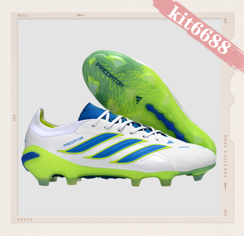 A Predator Elite FG 26 Full Knit Soccer Boots