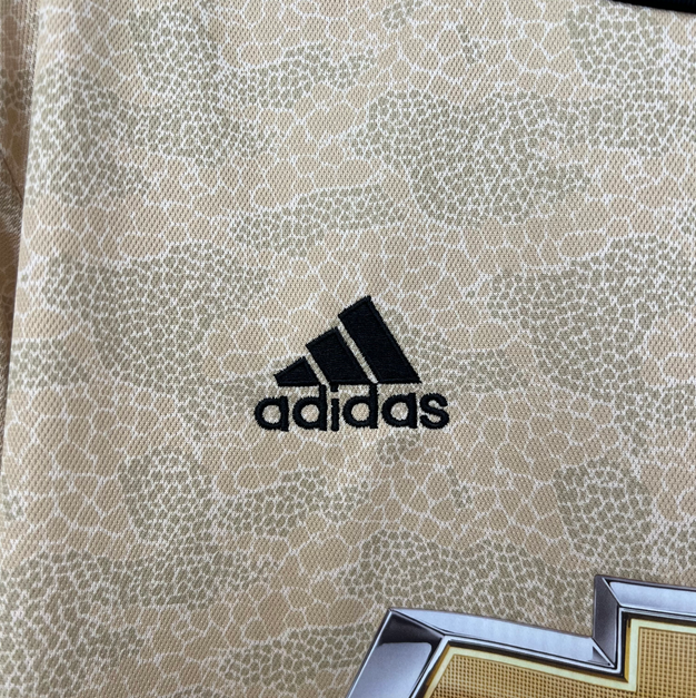 19/20 Manchester United Away Retro  football  soccer  jersey