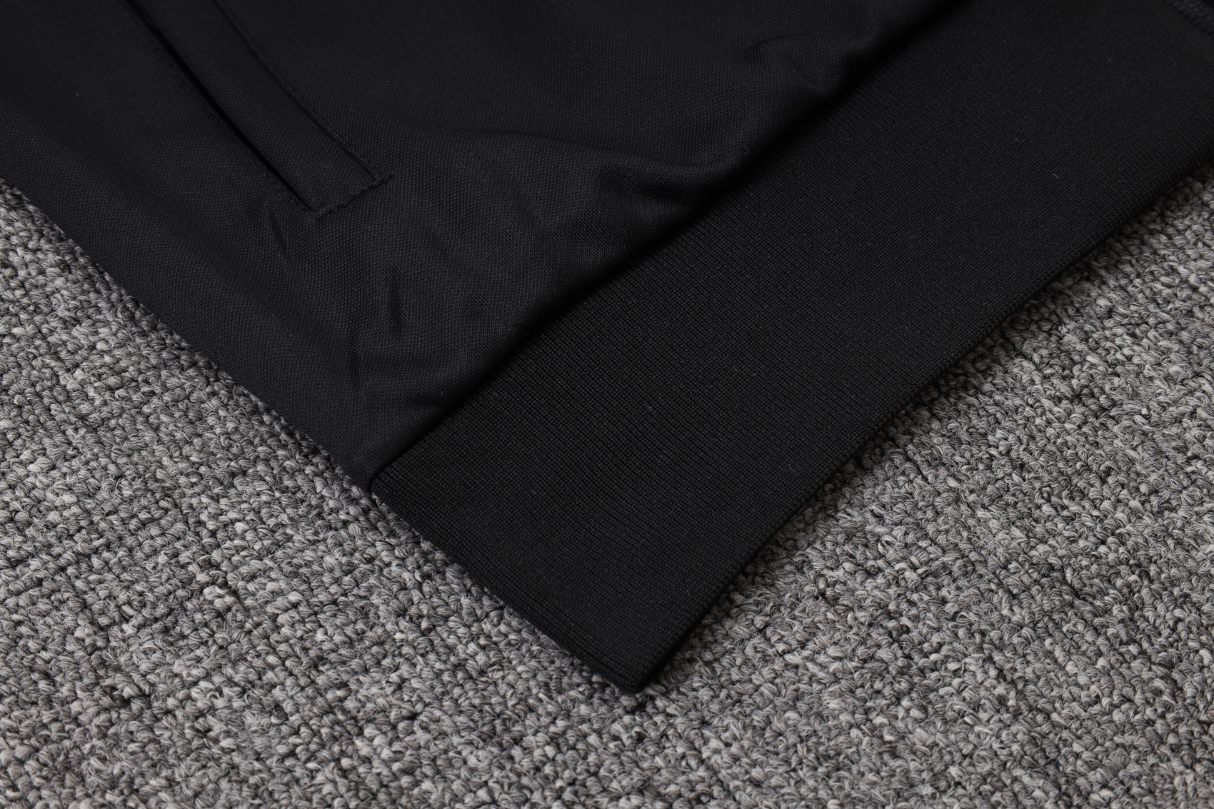 2025/2026 Paris Saint-Germain Adults' Full-Zip Training Kits (Adult Kit)