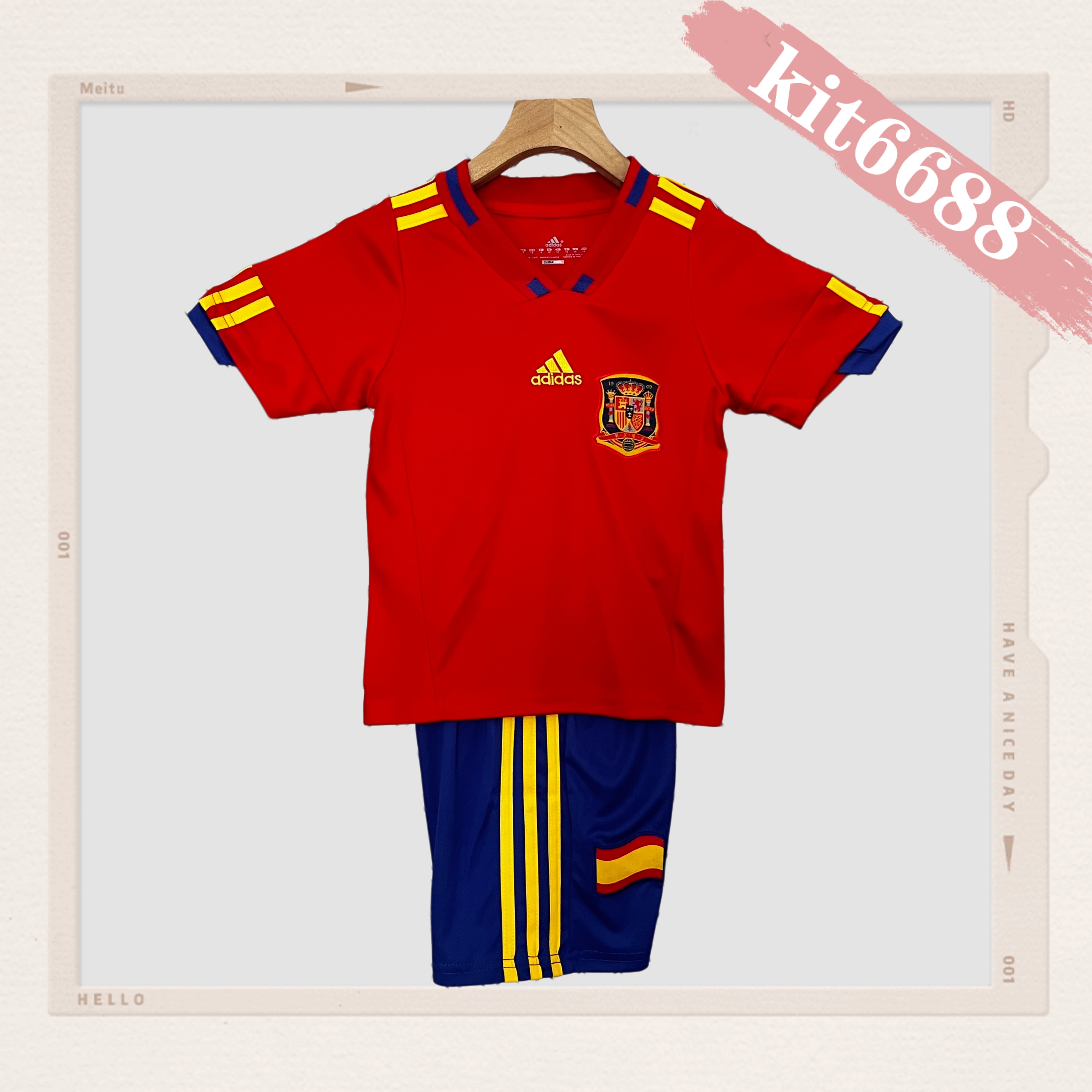 2010 Spain home Retro Football Shirt  Kids Kit