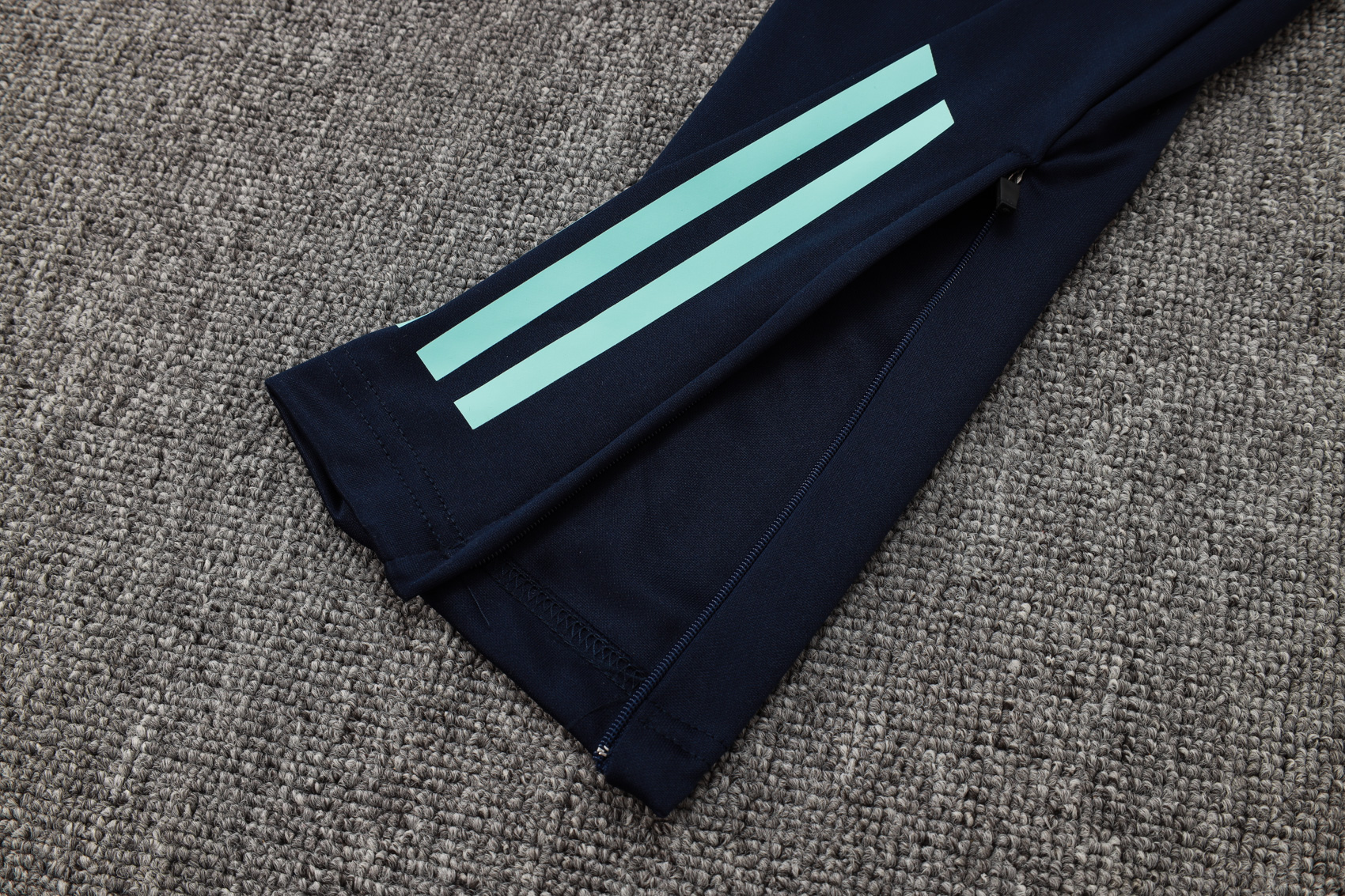 2024/2025 Real Madrid Light Green Adult Half Zip Training Kit (Adult Kit)