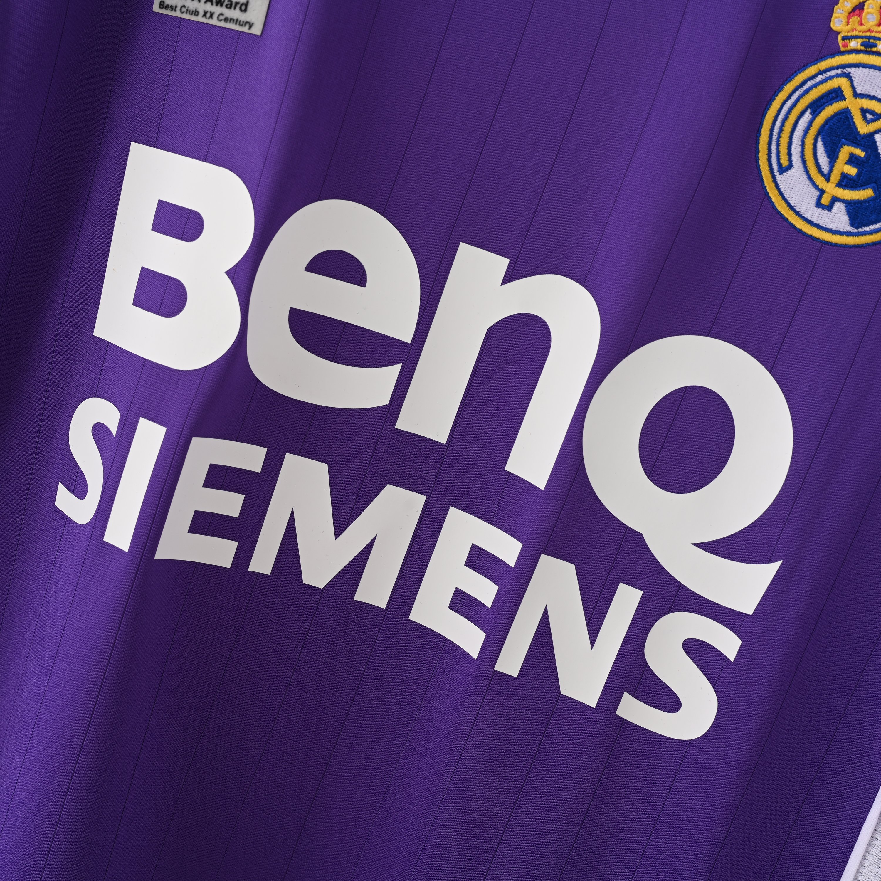 2006/2007 Real Madrid Second Away Retro Football Shirt