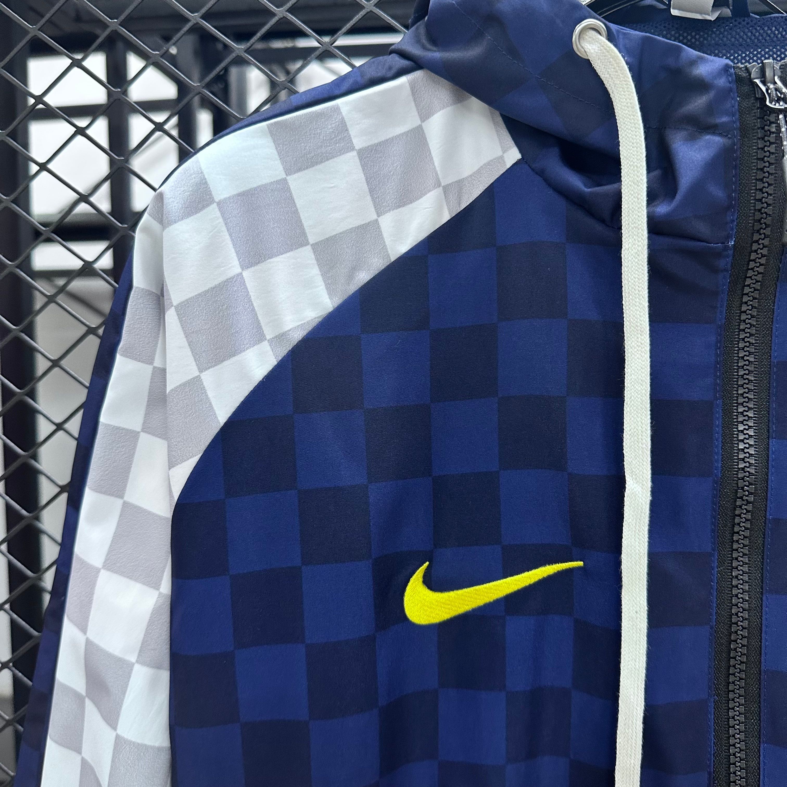 2025/2026 Liverpool Football Embroidered Windbreaker