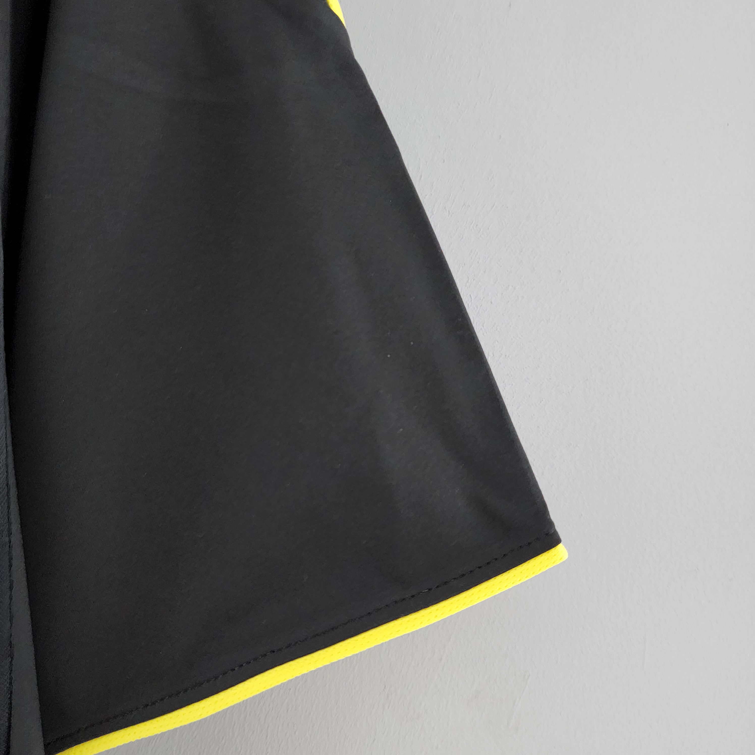 2010/2011 Liverpool Retro Away Football Shirt