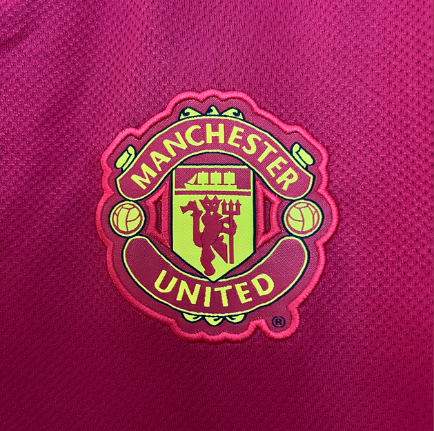 00/01  Manchester United  Away Retro football  soccer  jersey