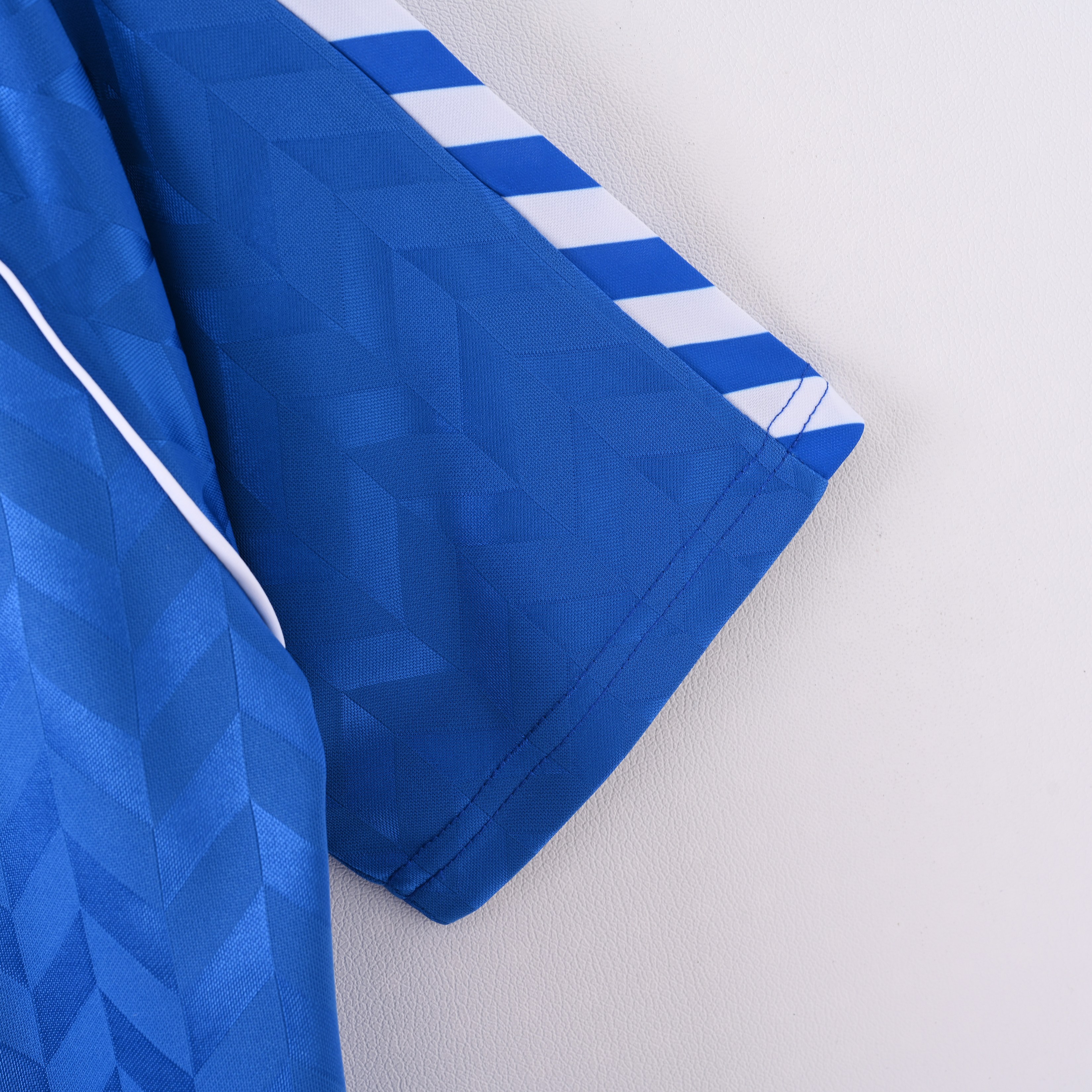 1986/1987 Real Madrid Away Retro Football Shirt