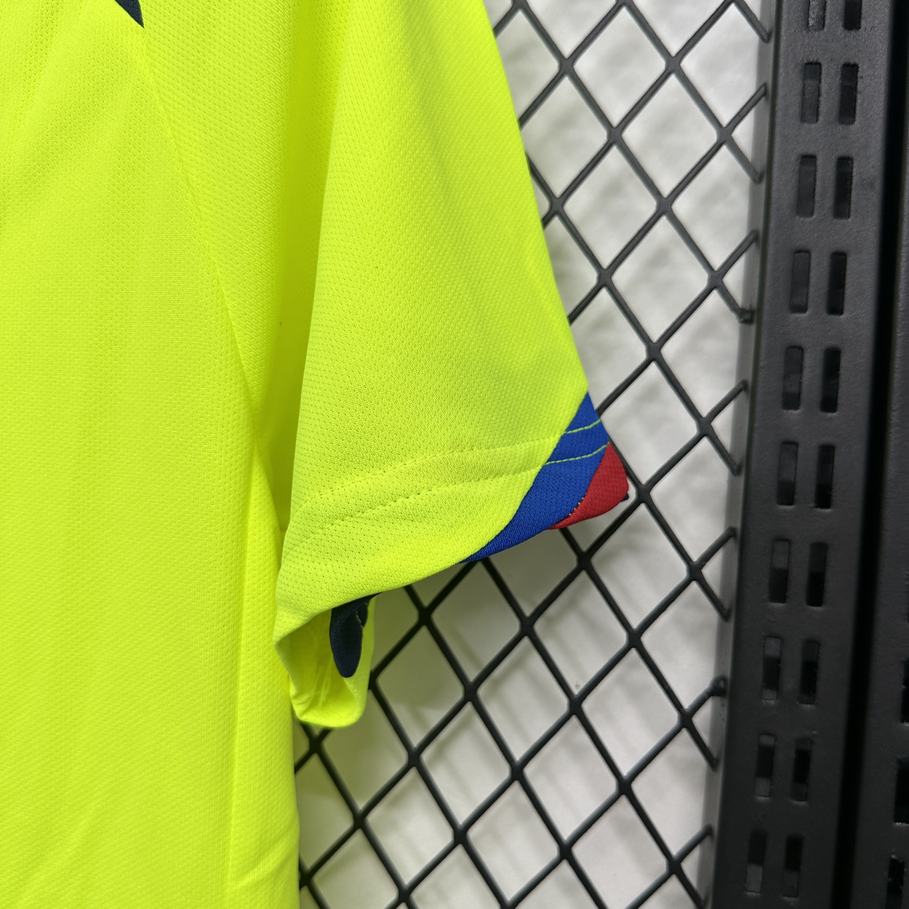 2005/2006 Barcelona Retro Away Kids Kit(Kids Kit)