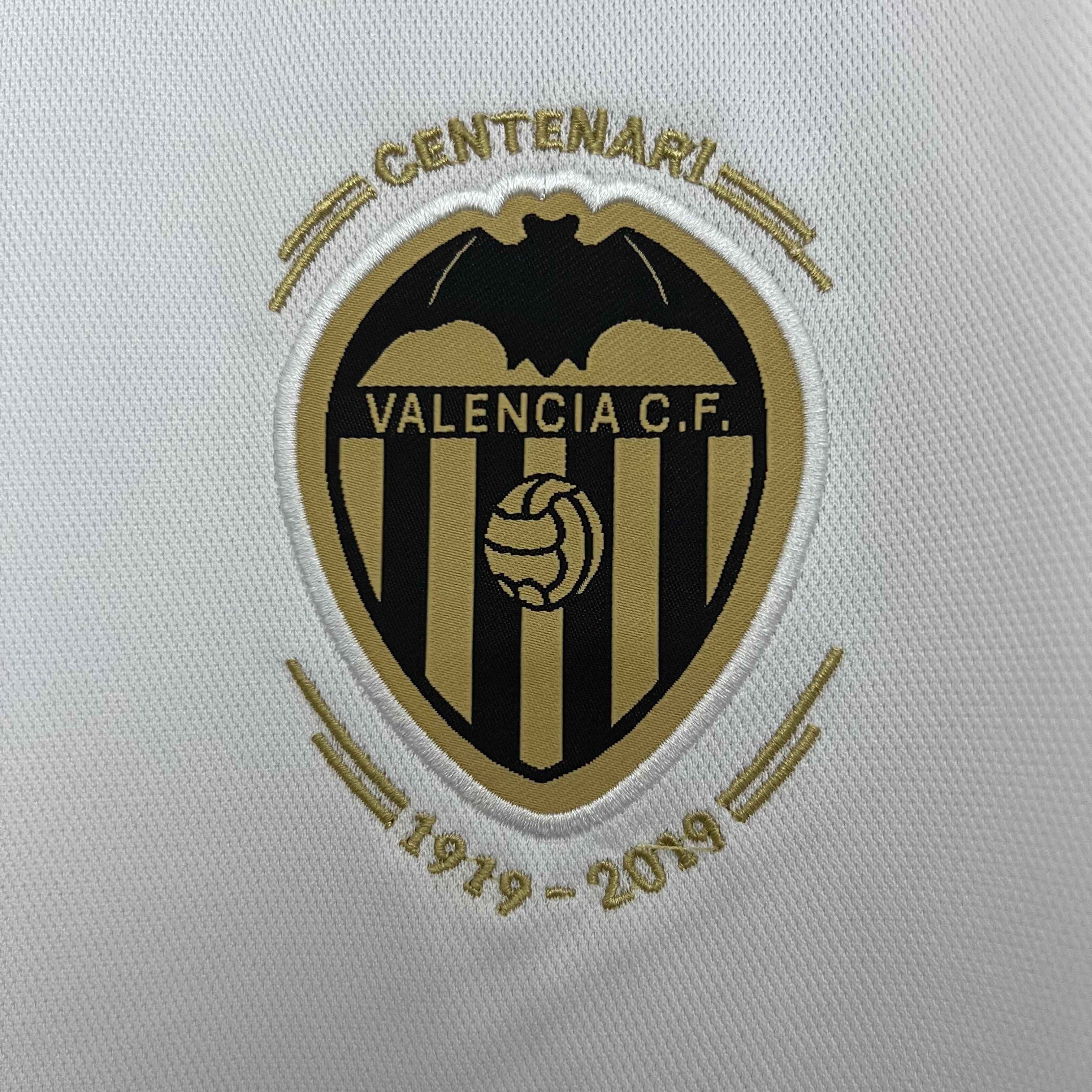 2018/2019 Valencia Home Retro Football Shirt