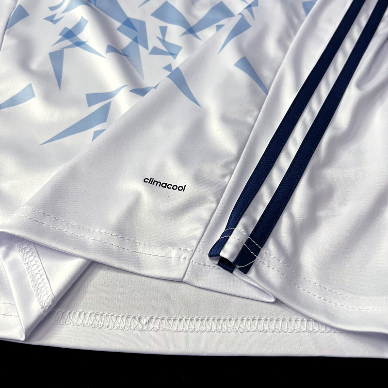 2016/2017 Japan Away Retro Football Shirt (Player Edition)