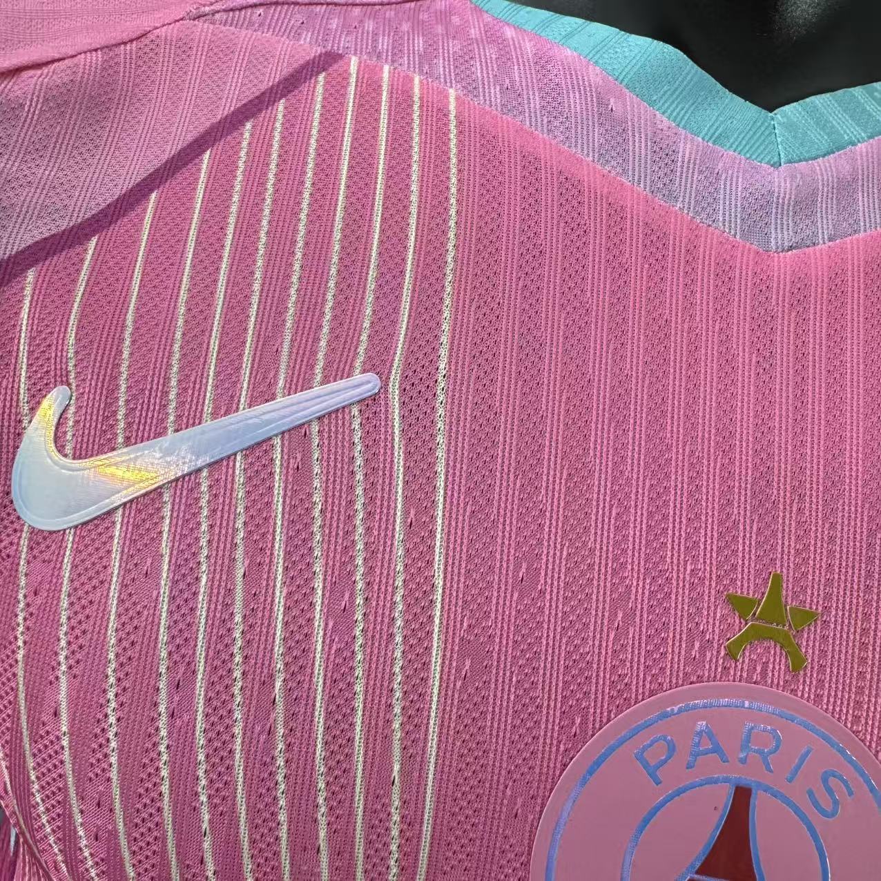 2025/2026 Paris Saint-Germain Pink Special Edition Football Shirt (Player Edition)