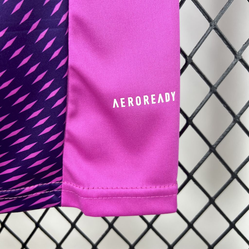 2025/2026 Real Madrid Purple Goalkeeper Football Kids Kit socks