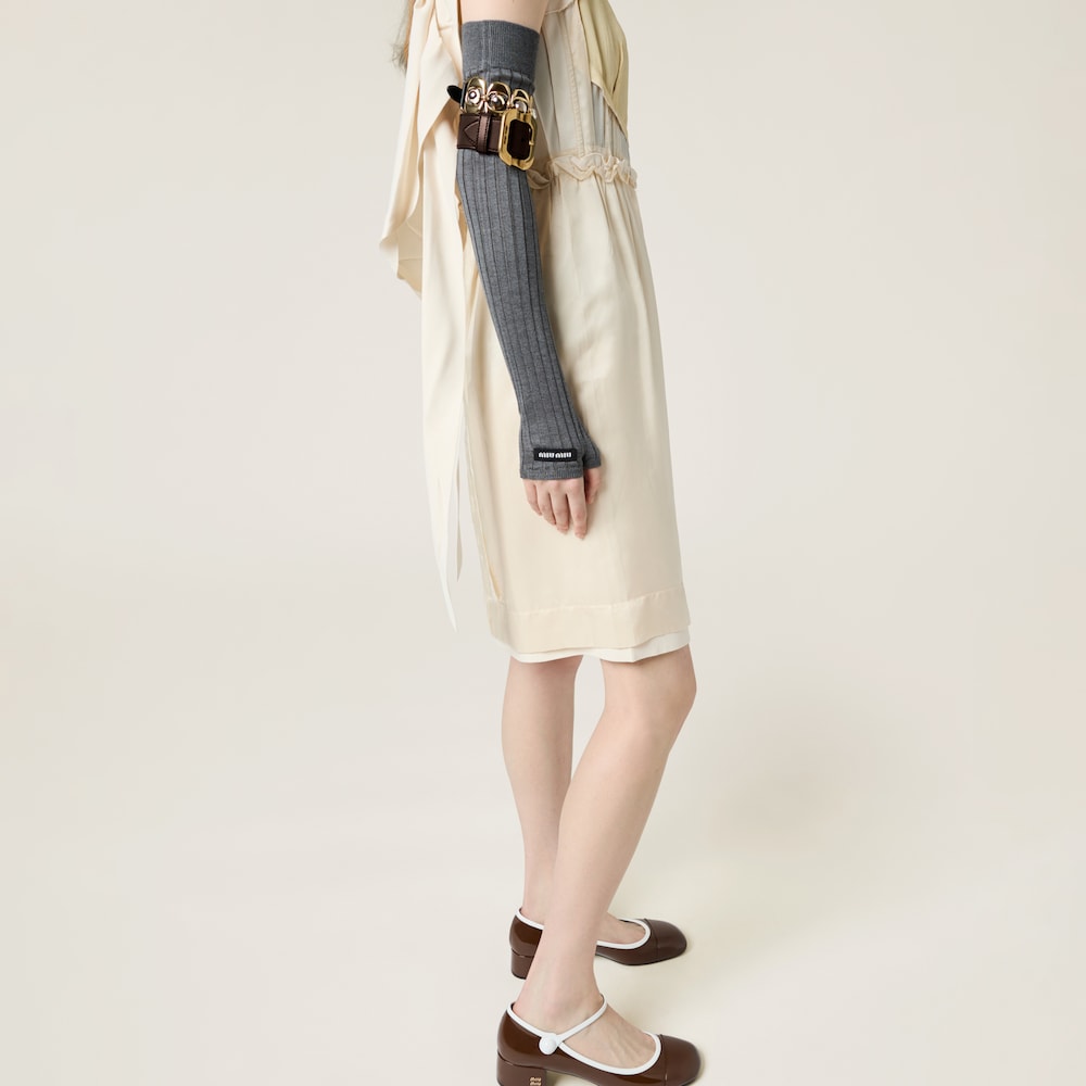 Ribbed knit silk fingerless gloves