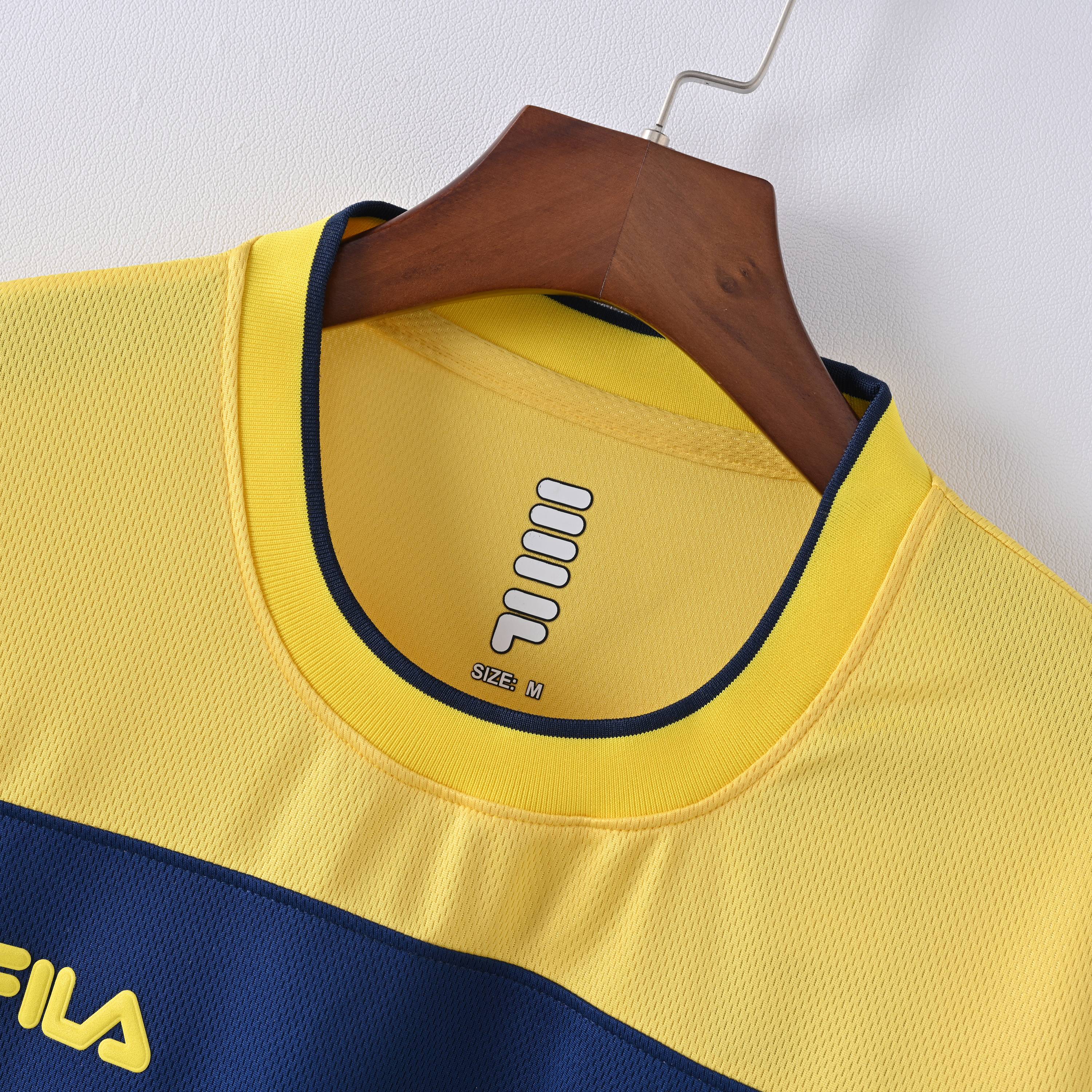 2002 Scotland away football shirt（Retro）