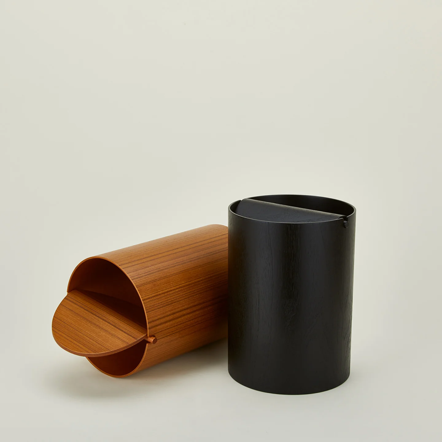 Lidded Wooden Wastebasket - Dark