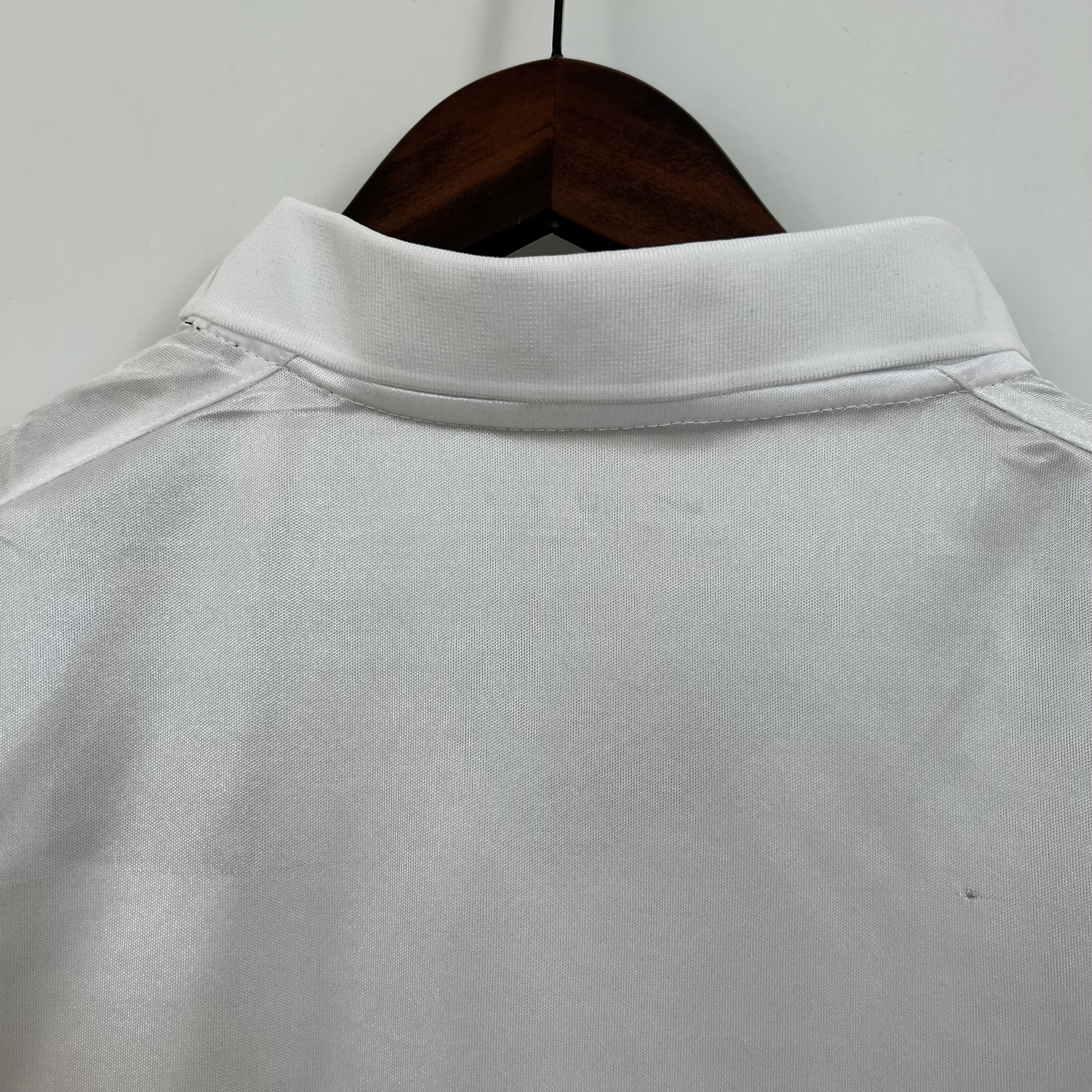 2000/2001 Valencia Home Retro Football Shirt