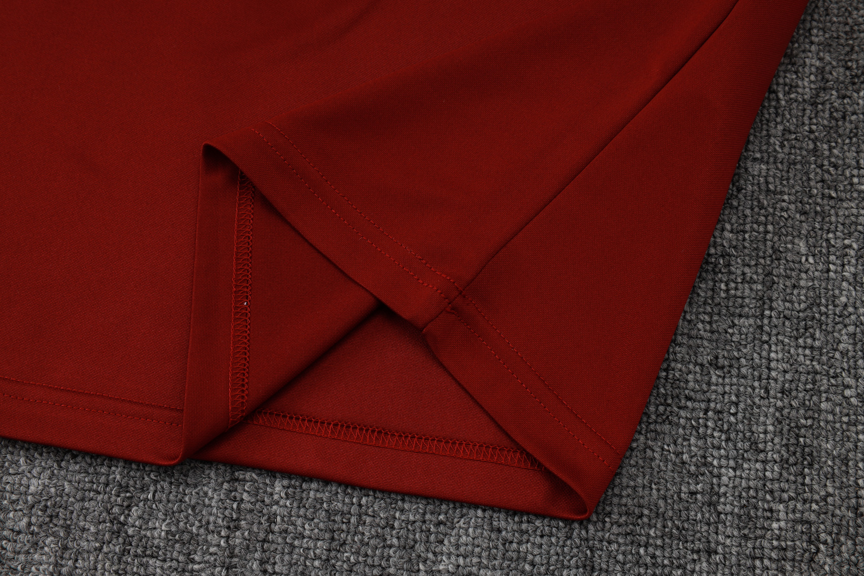 2025/2026 Arsenal Adult Burgundy Half Zip Training Suit (Adult Kit)