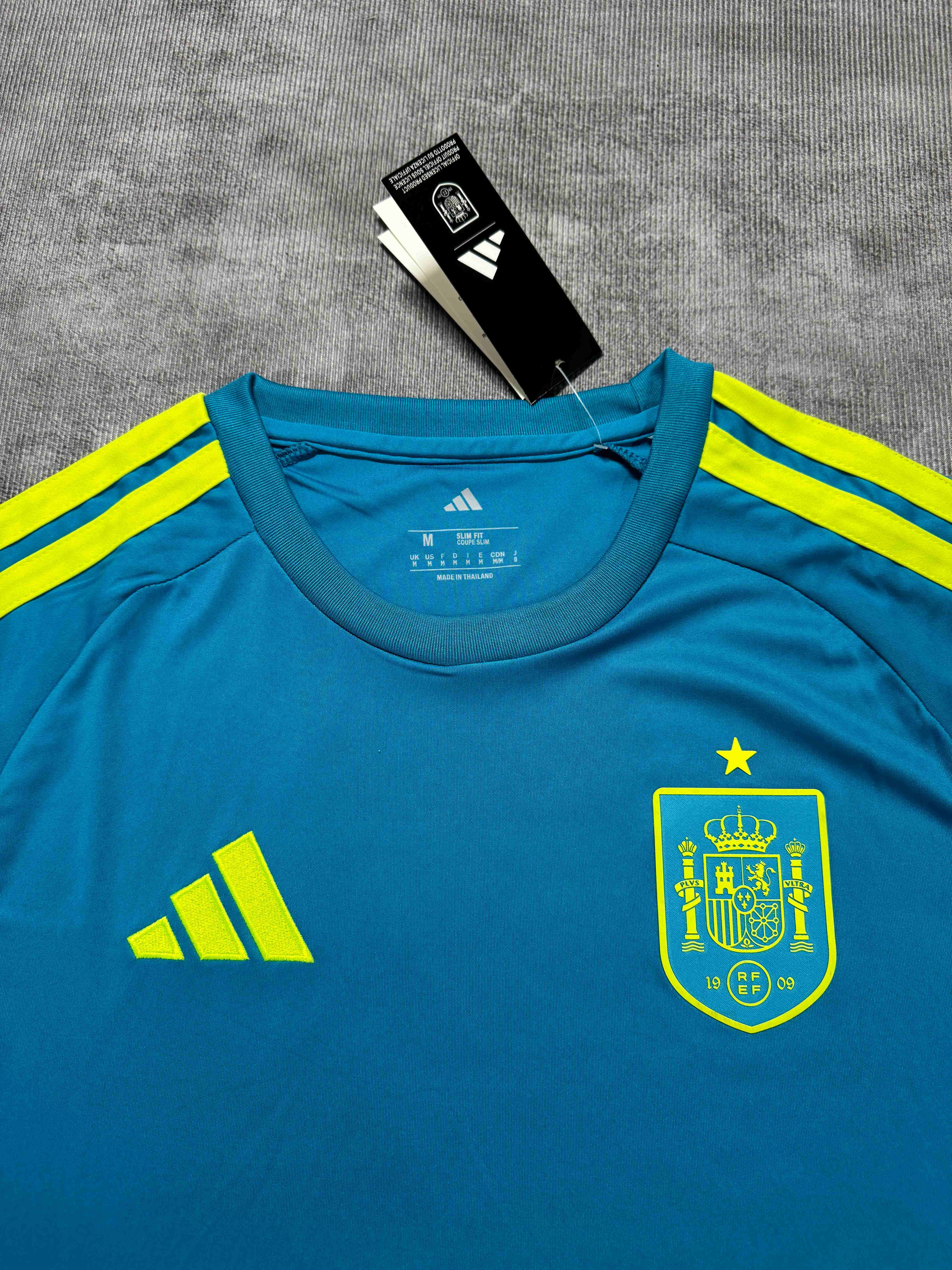 2026 Spain Goalkeeper Football Shirt (Fan Edition)