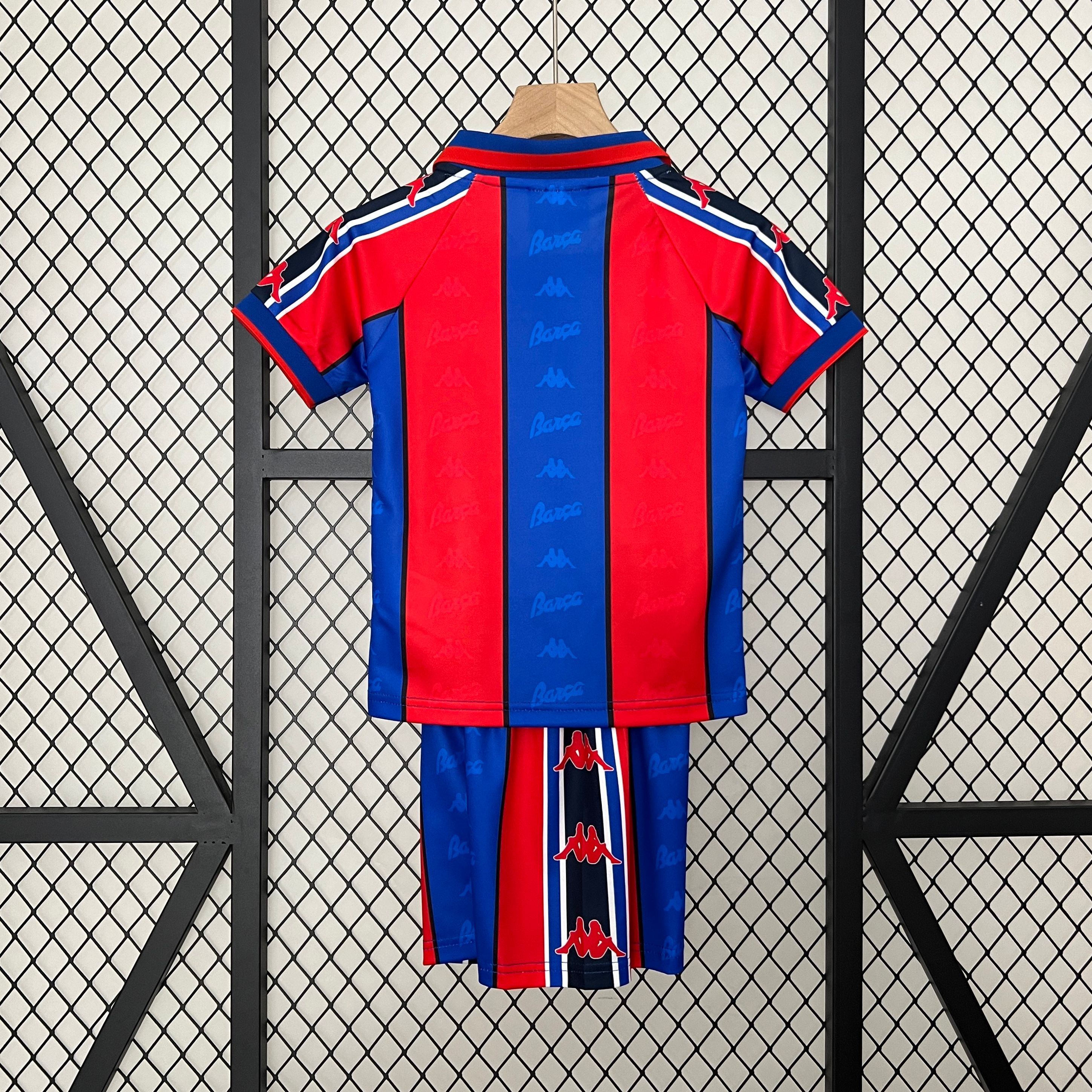 1995/1997 Barcelona Retro Home Kids Kit(Kids Kit)