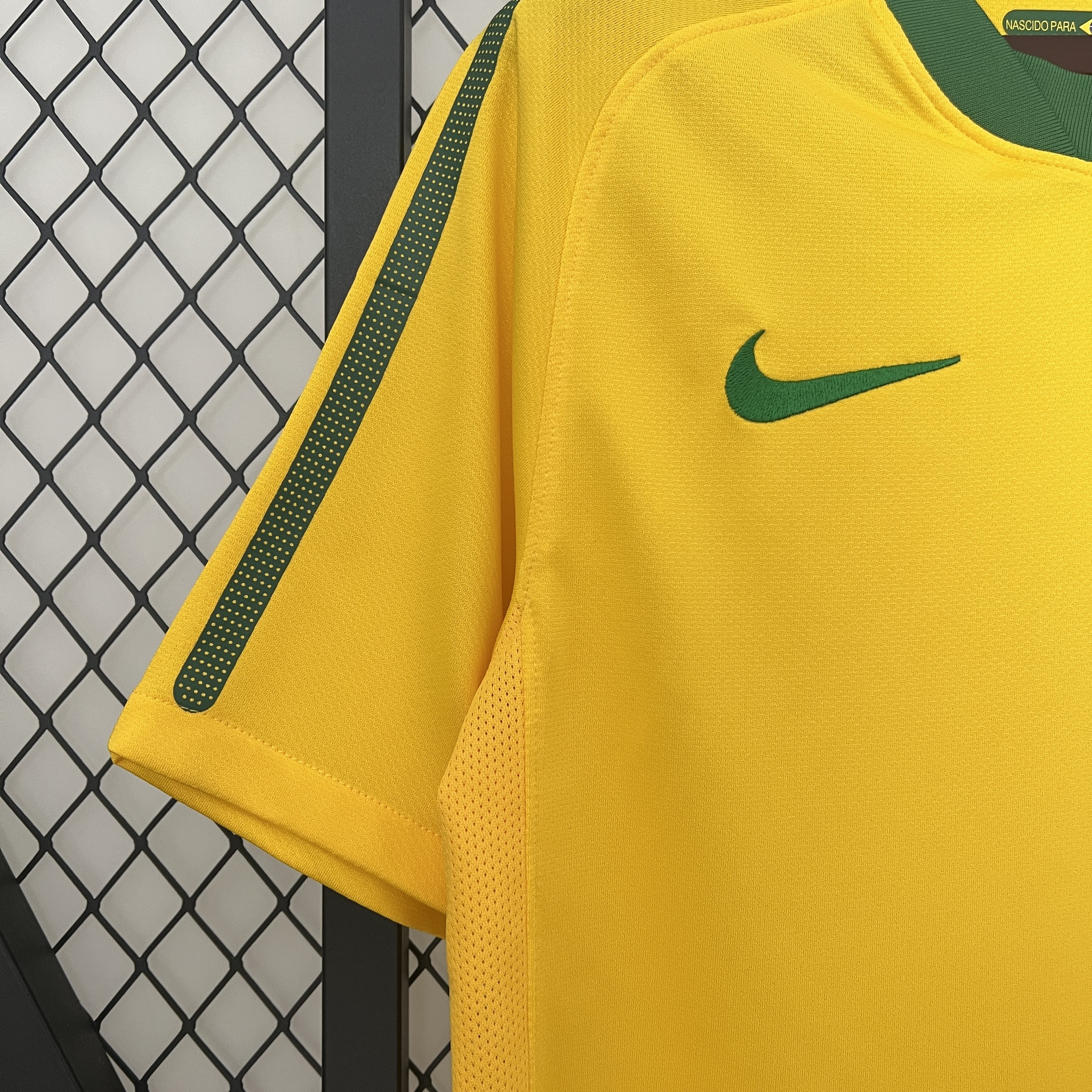 2010 Brazil home Retro Football Shirt
