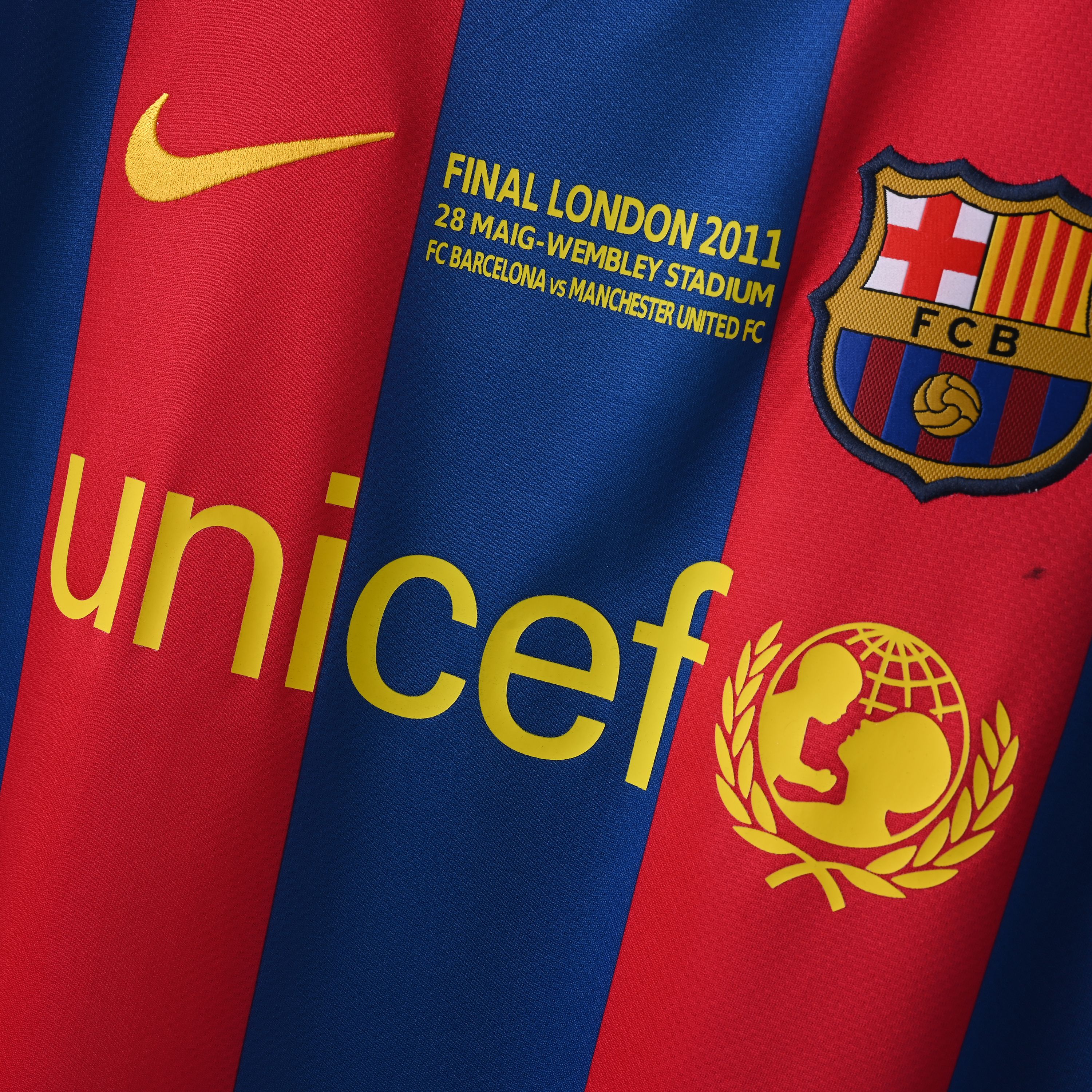 2010/2011 Barcelona Home Retro Football Shirt
