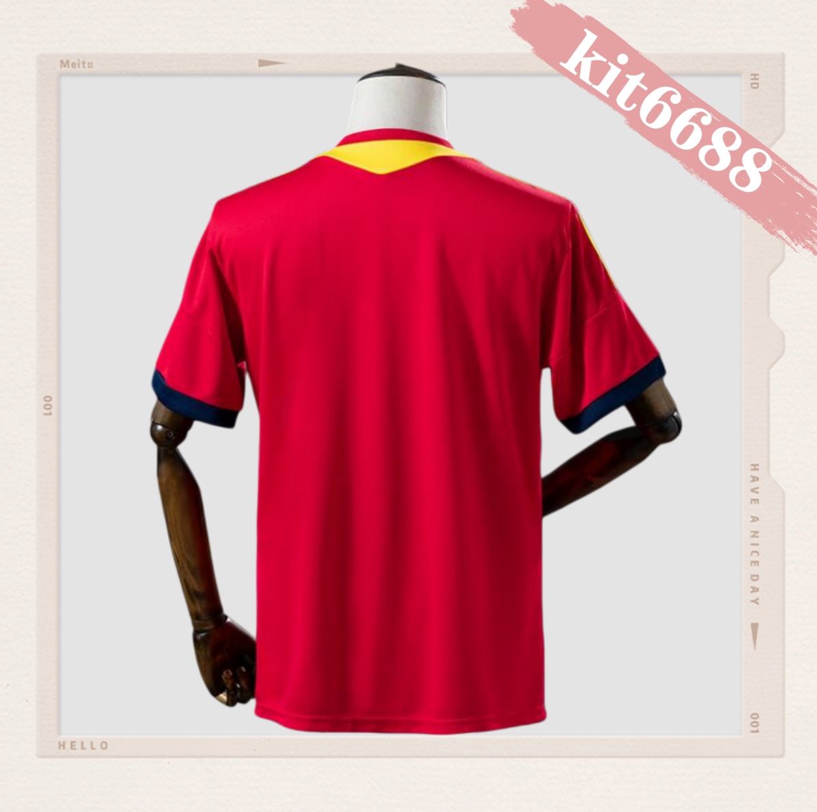 2013 Spain home Retro Football Shirt