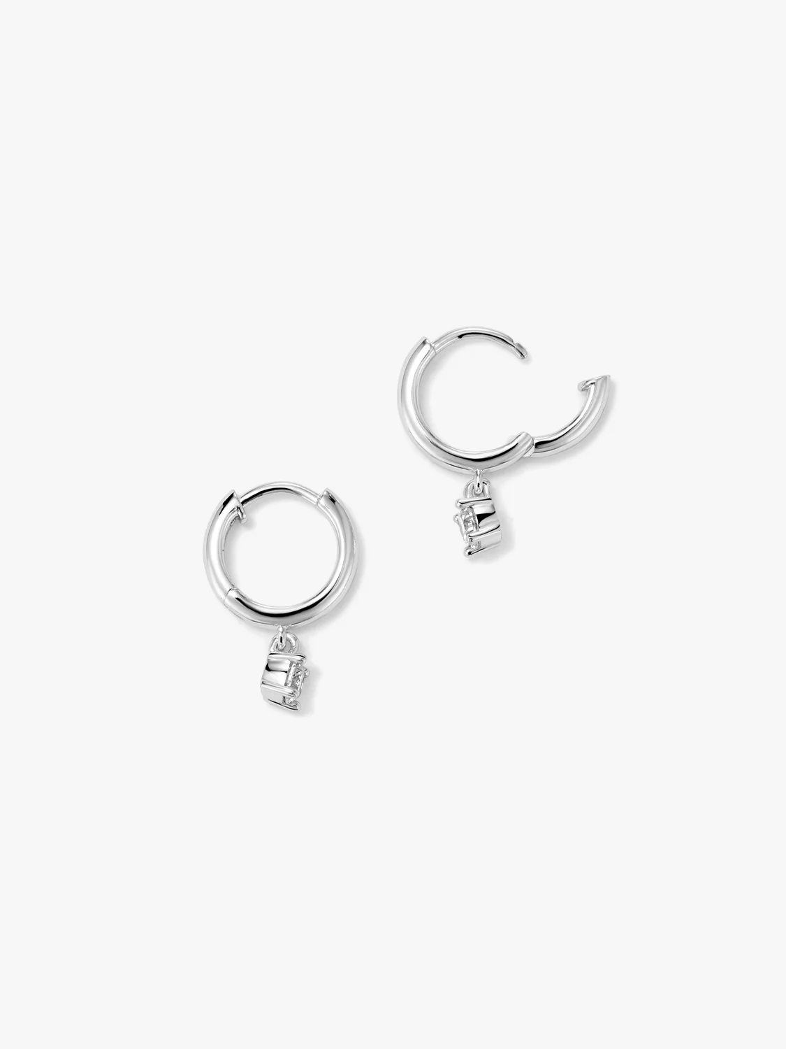 Round Sapphire Drops