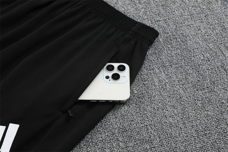 25/26 Manchester United Purple Half Zip Training Kit (Adult Kids Kit)