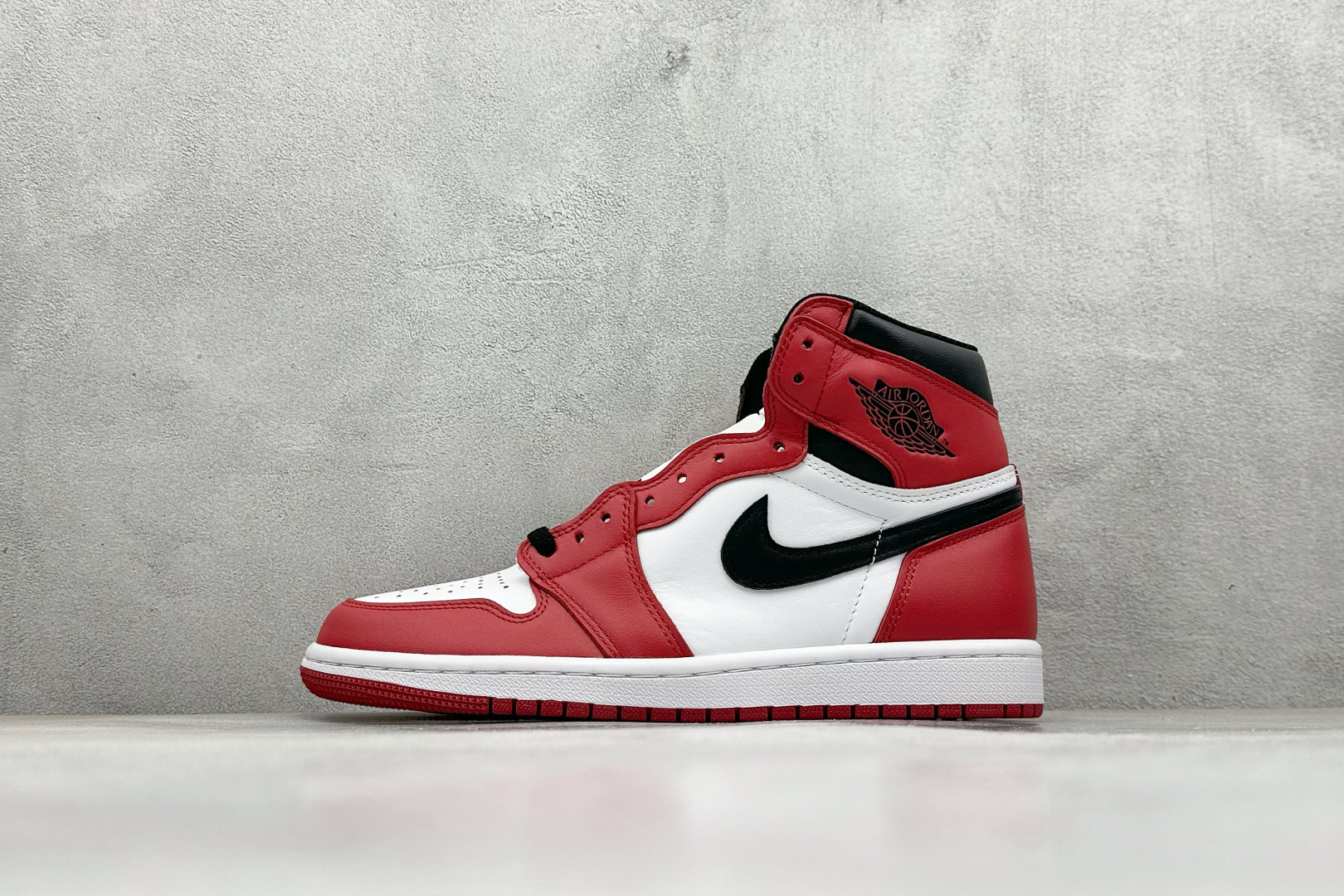 Nike Air Jordan 1