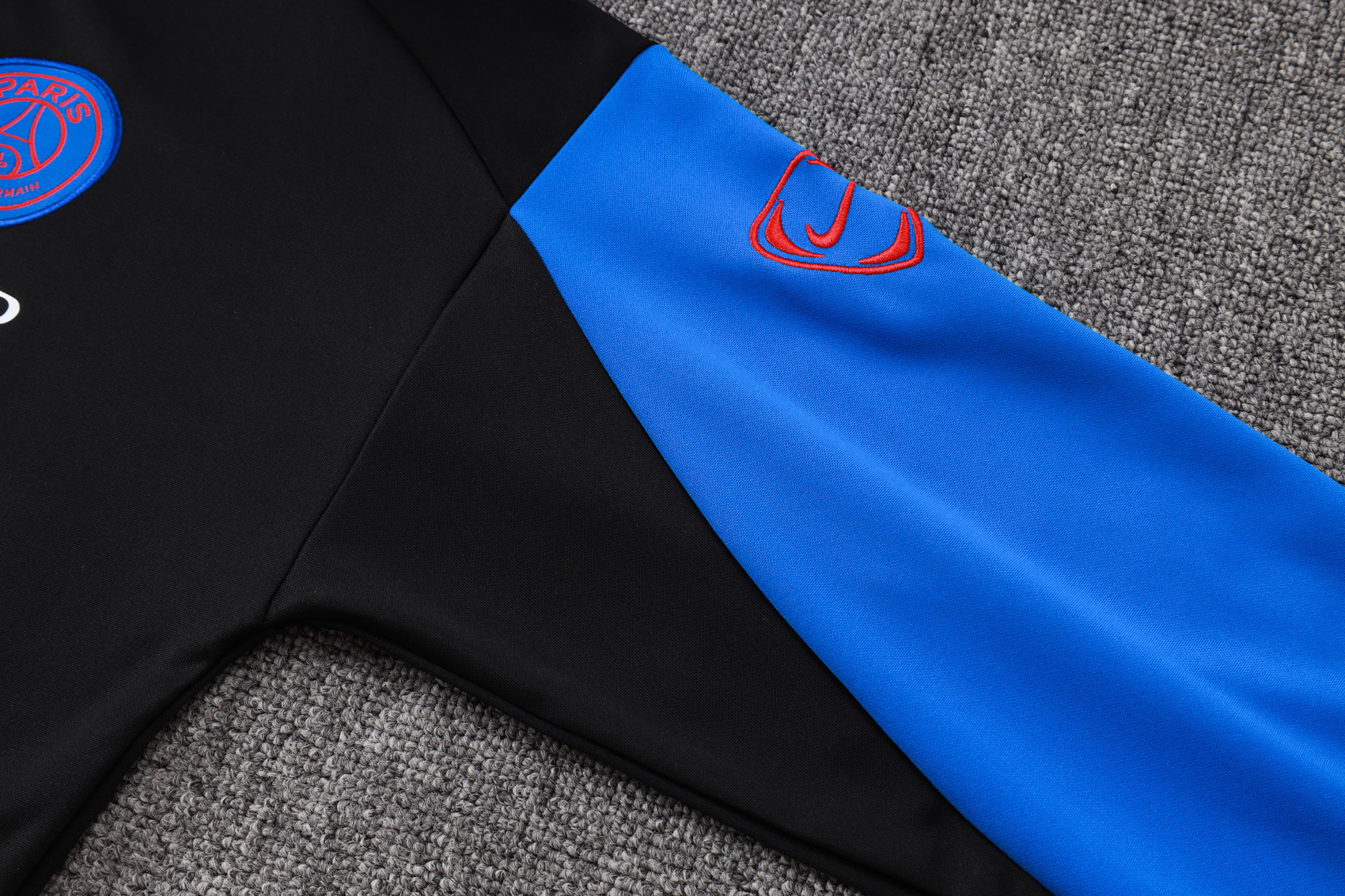 2025/2026 Paris Saint-Germain Adults' Full-Zip Training Kits (Adult Kit)