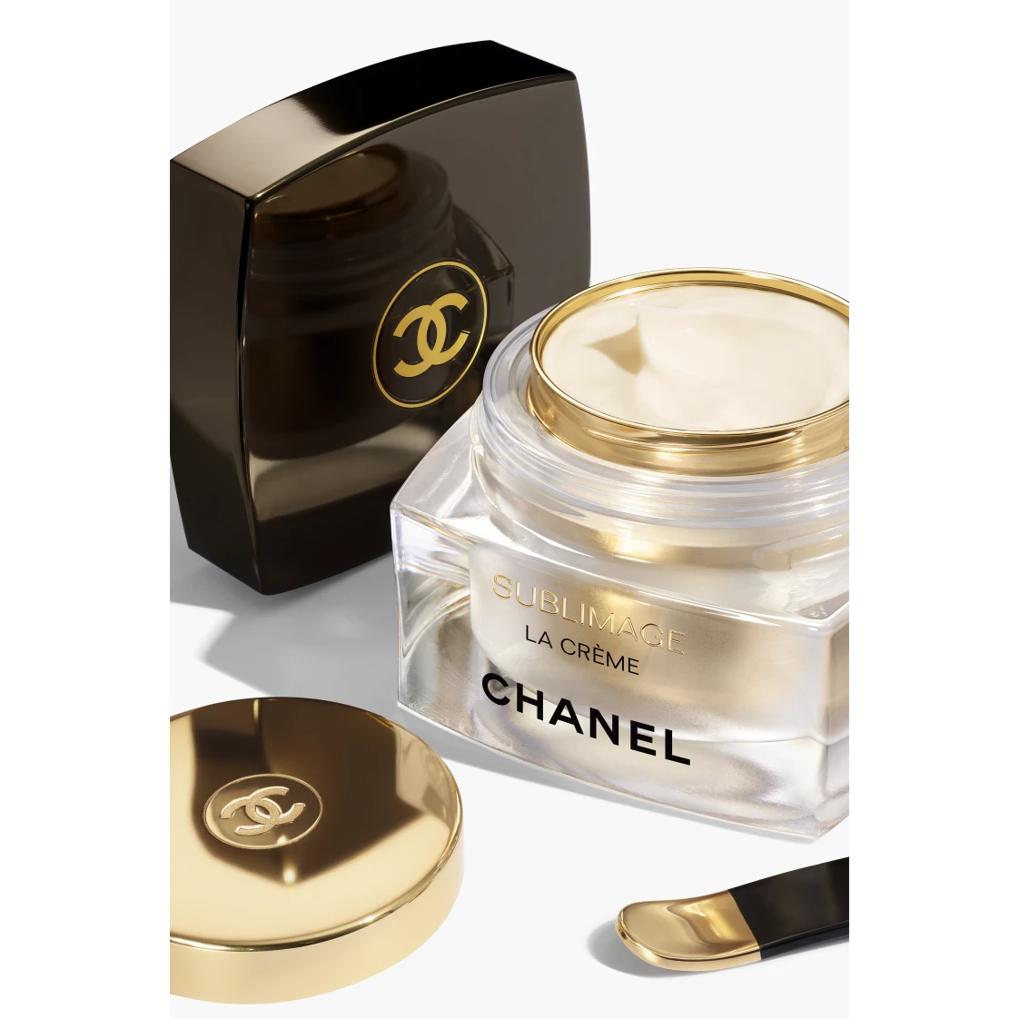 Chanel SUBLIMAGE LA CRÈME TEXTURE FINE Ultimate Cream: Rejuvenates and Smooths