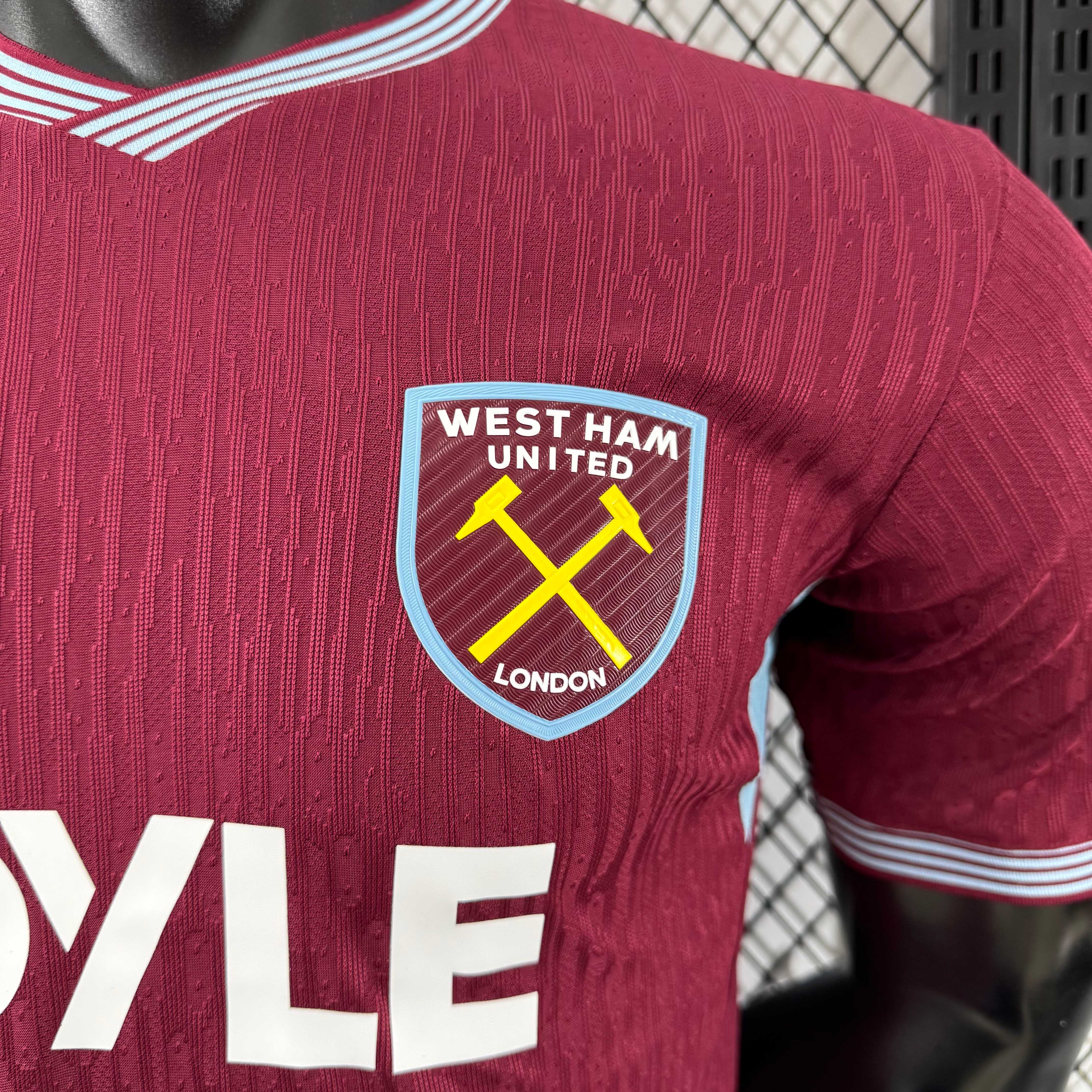 2025/2026 West Ham United Home Football Shirt (Player Edition)