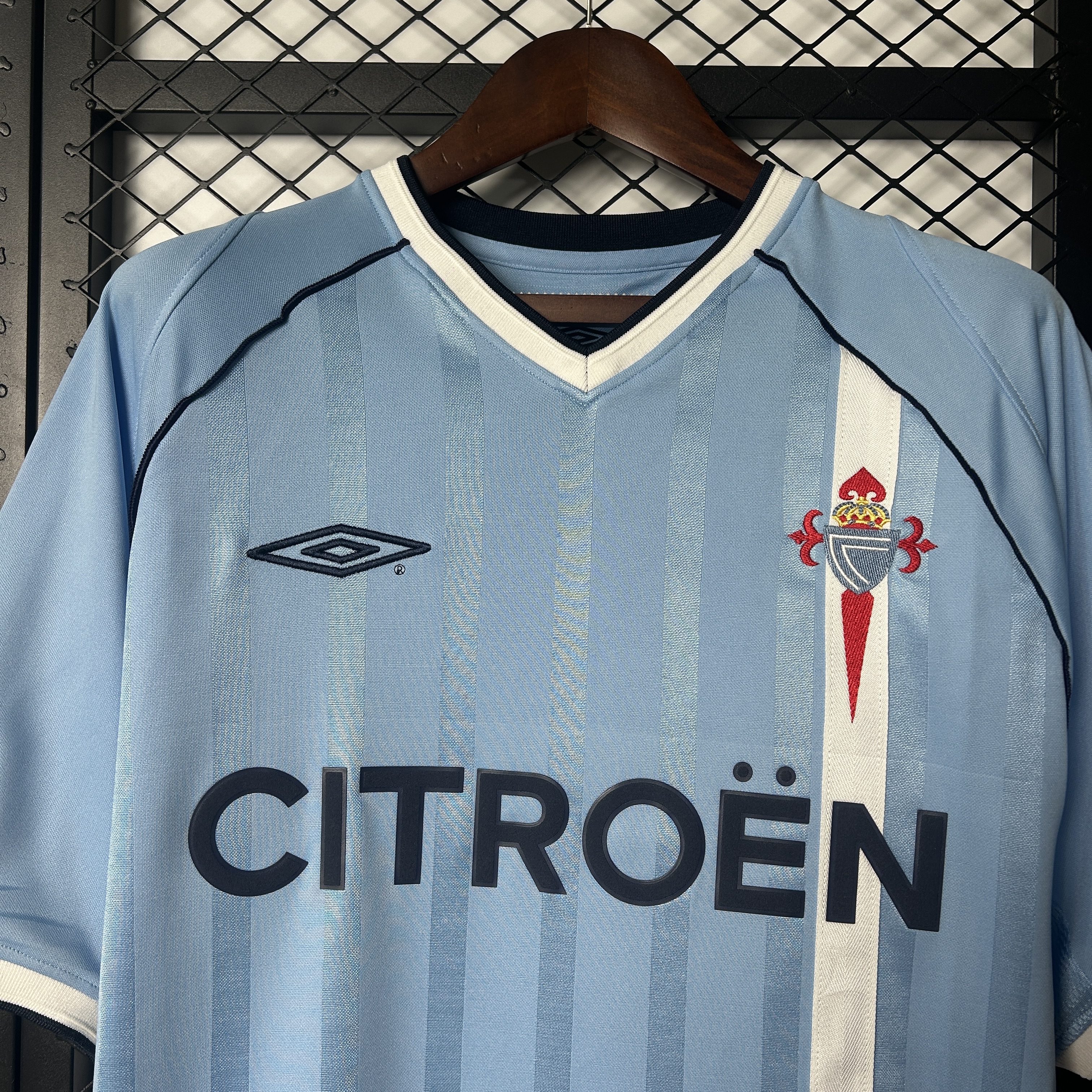 2001/2002 Celta Vigo Home Retro Football Shirt