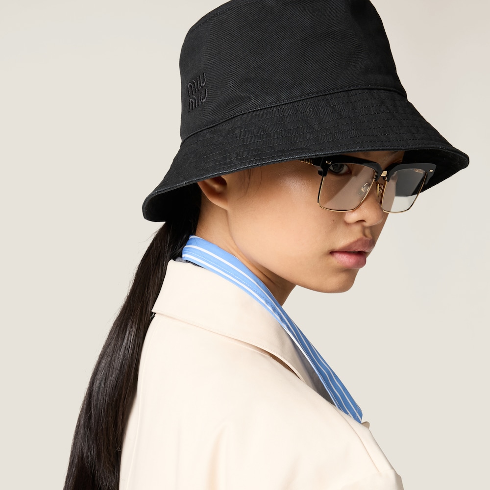 Gabardine bucket hat